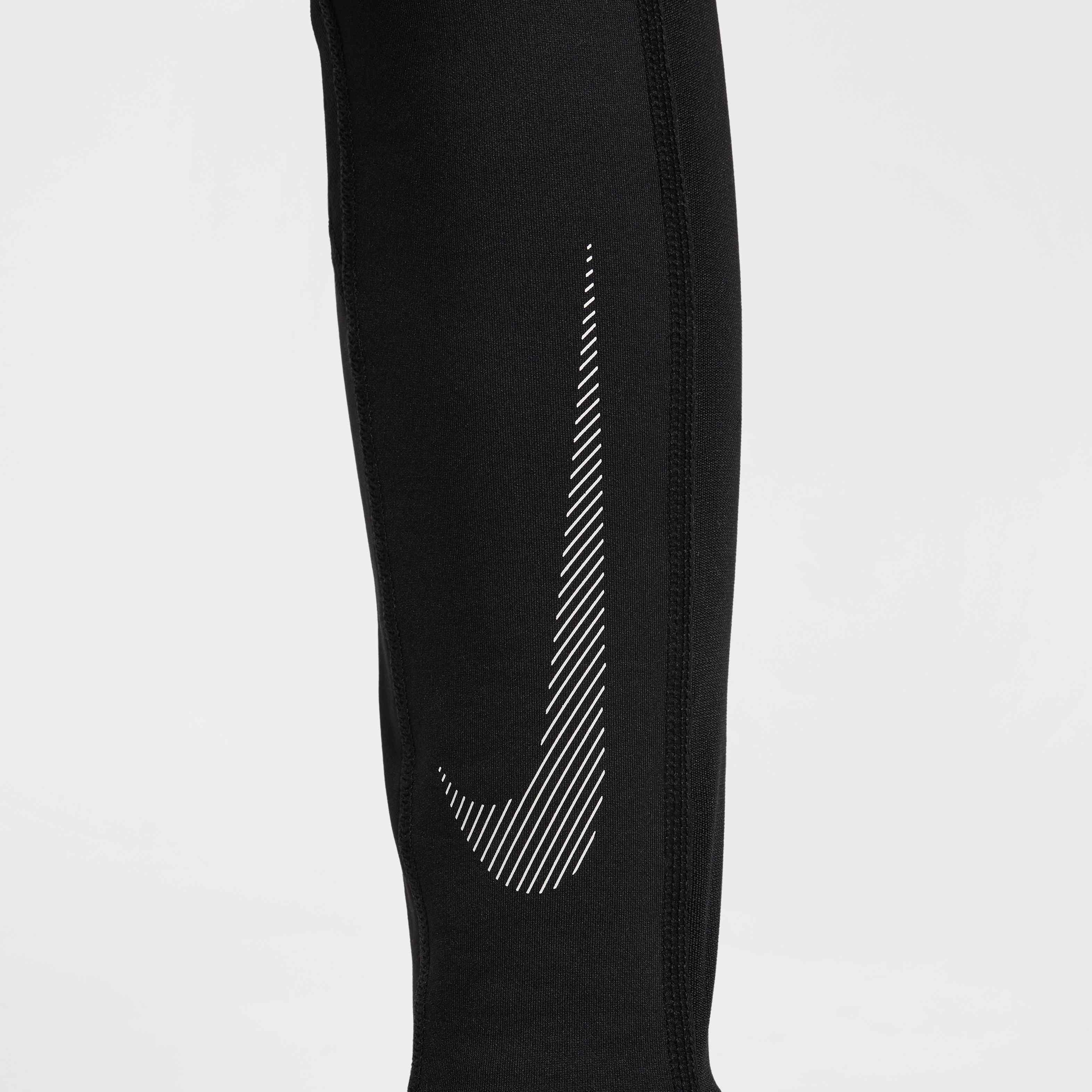 Nike Pro image number 3