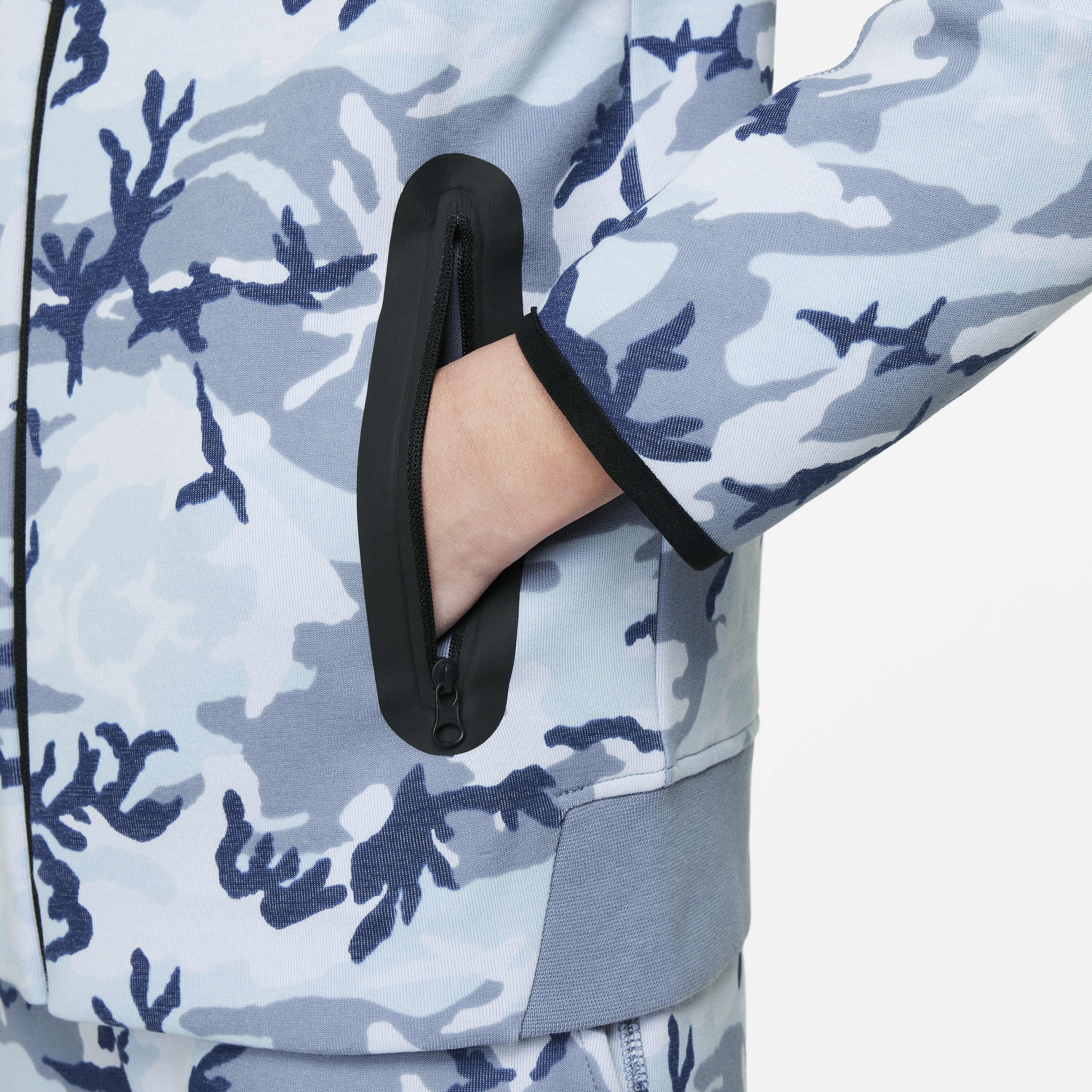 Nike Tech Fleece image number 3