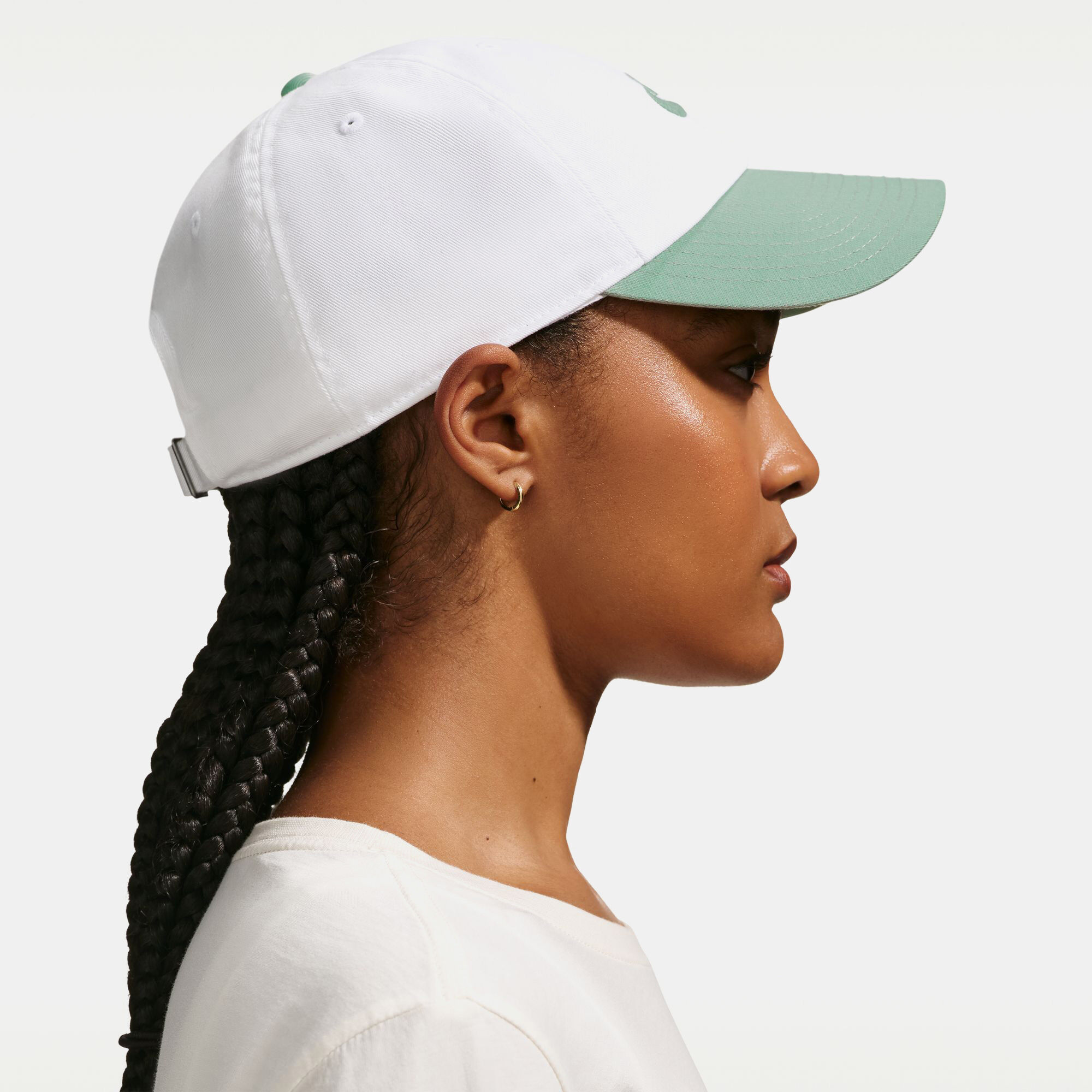 نايكي كلوب image number 6