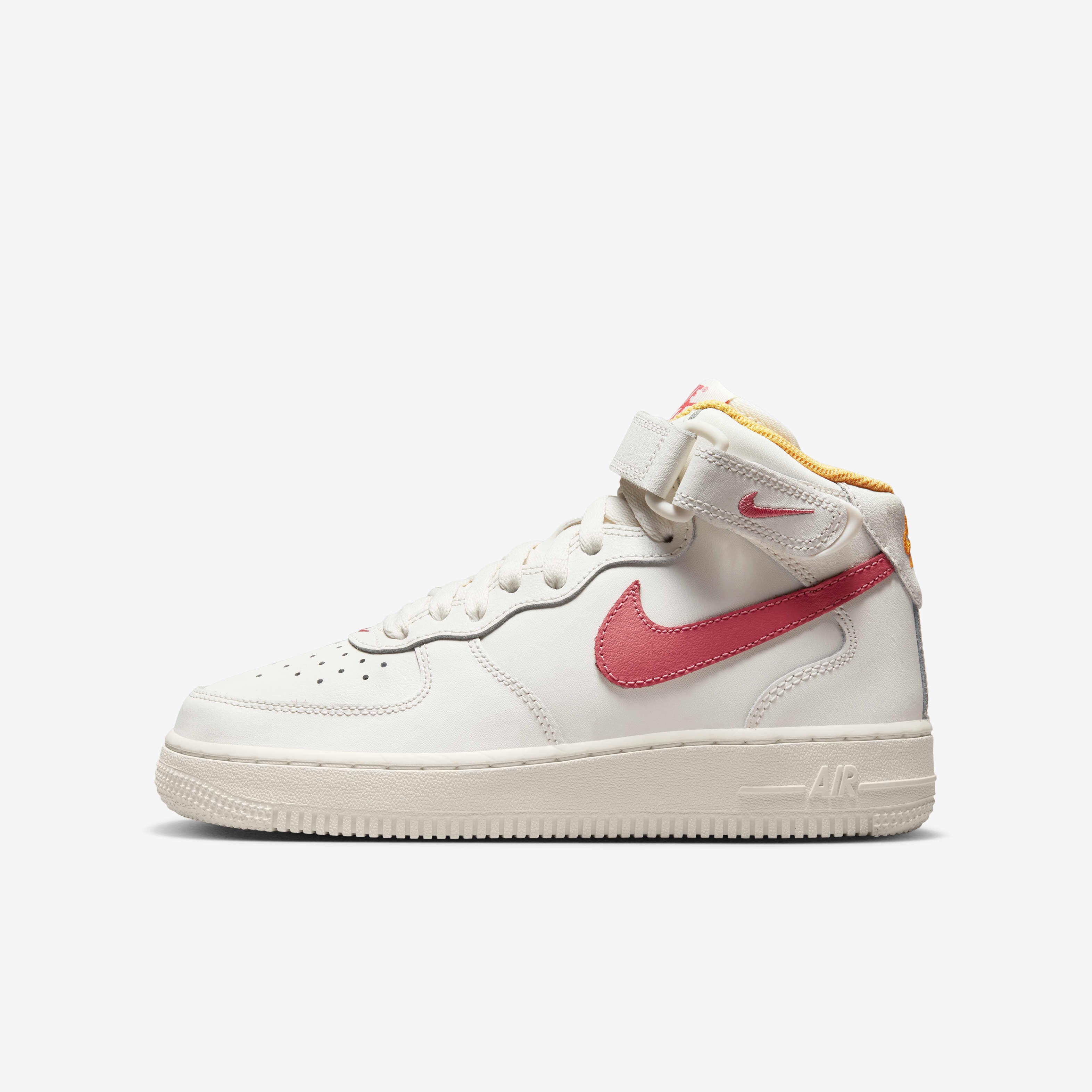 Nike Air Force 1 Mid LE image number 0