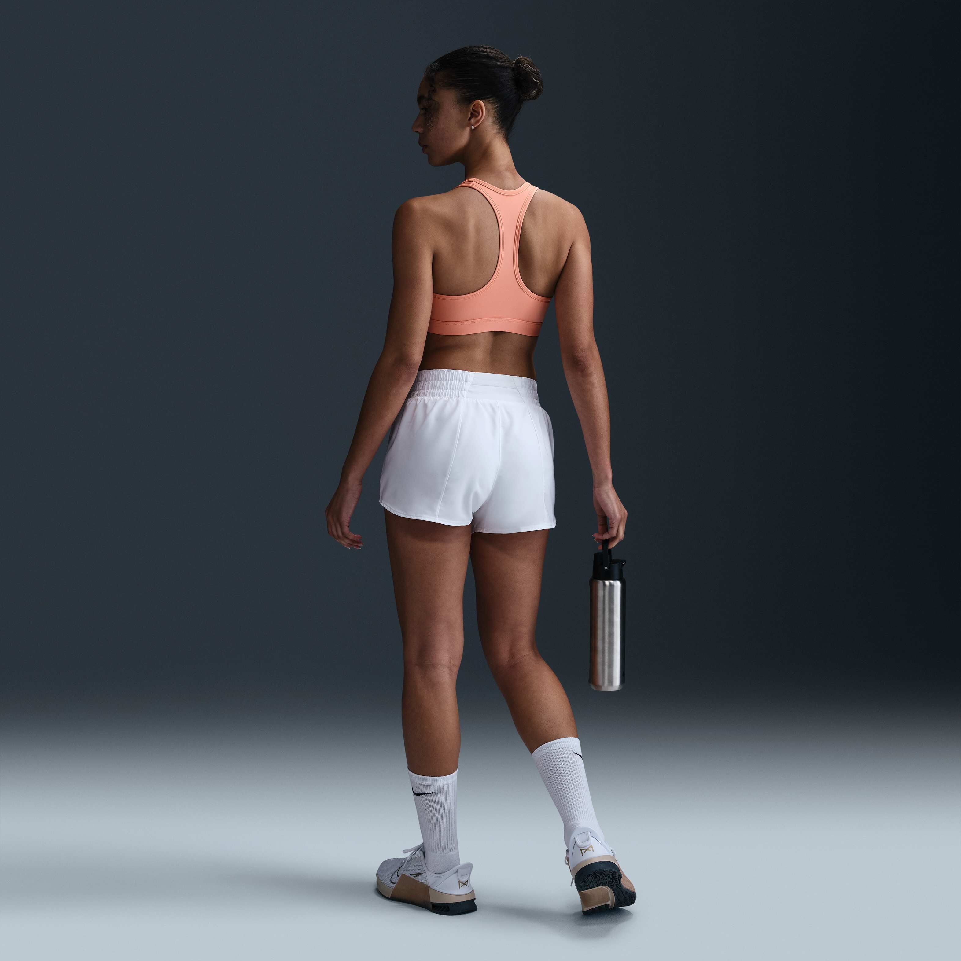 نايكي سووش بدعم متوسط image number 4