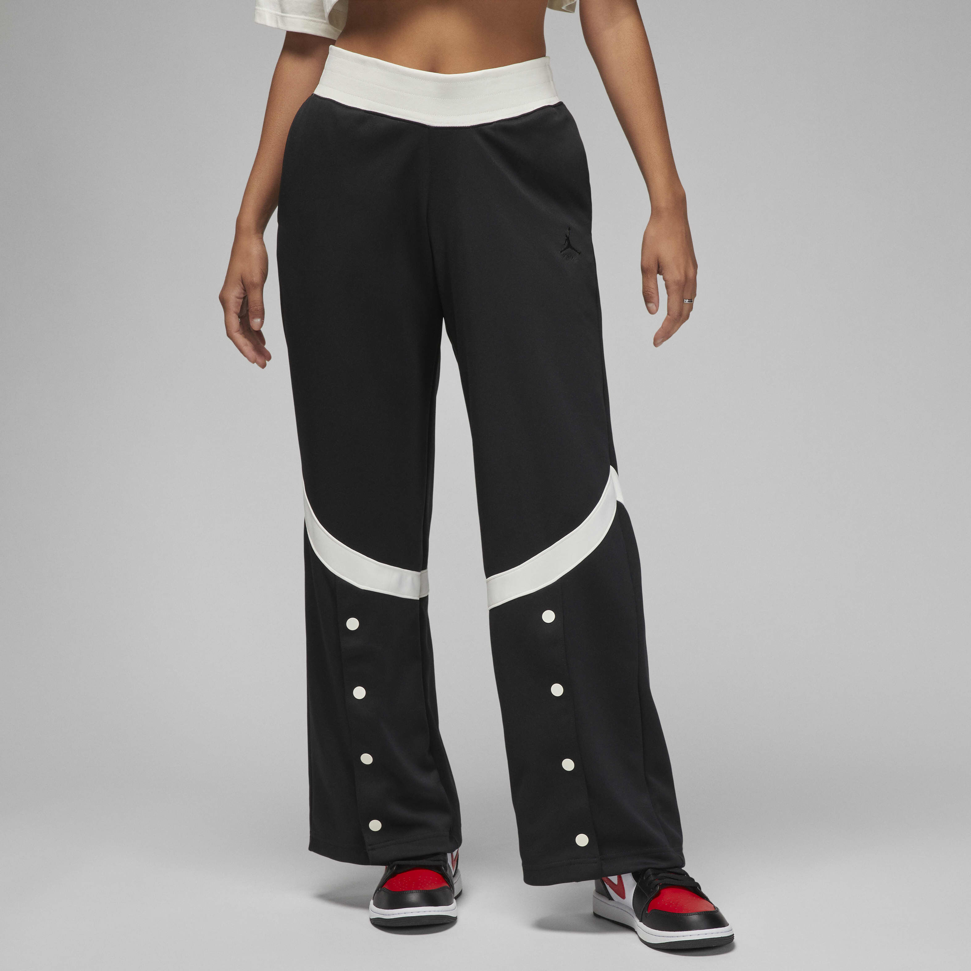 Black and white jordan joggers outlet