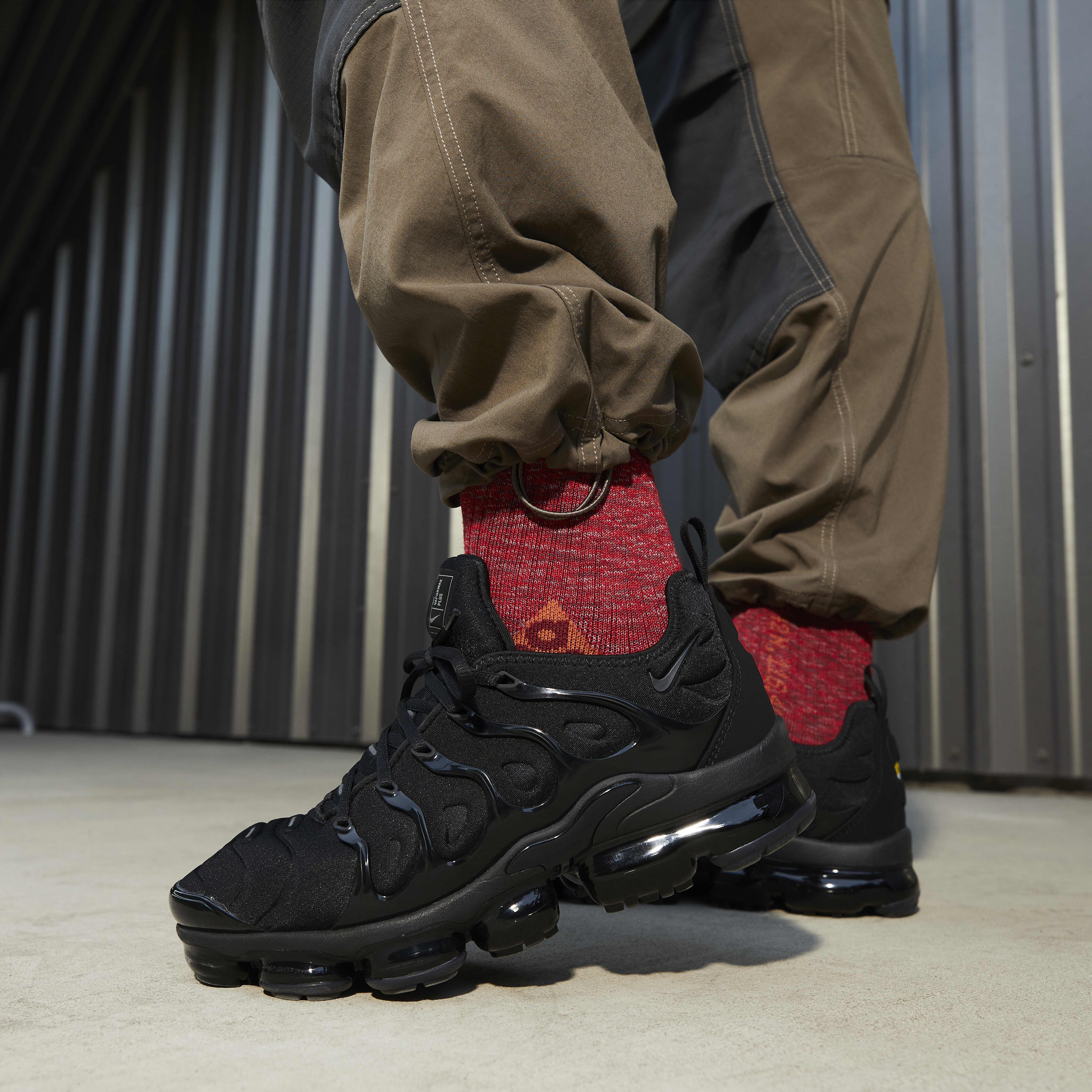 Nike air vapormax plus dark grey clearance