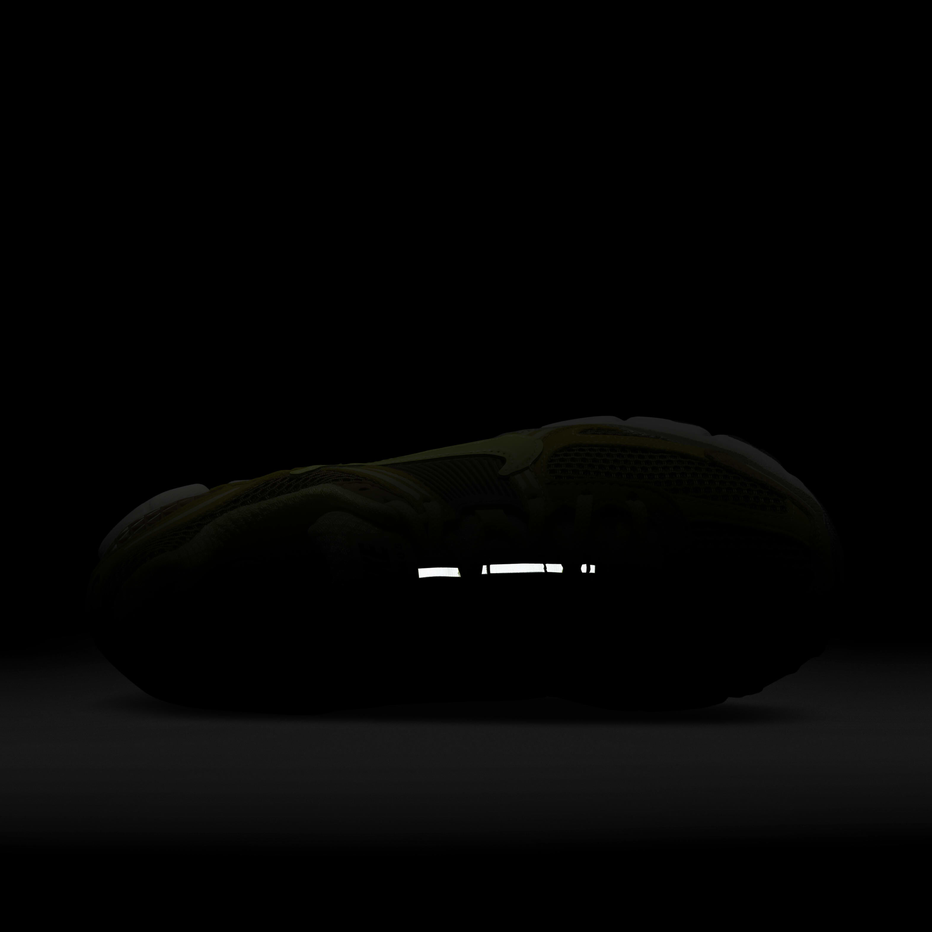 Nike Zoom Vomero 5 image number 8