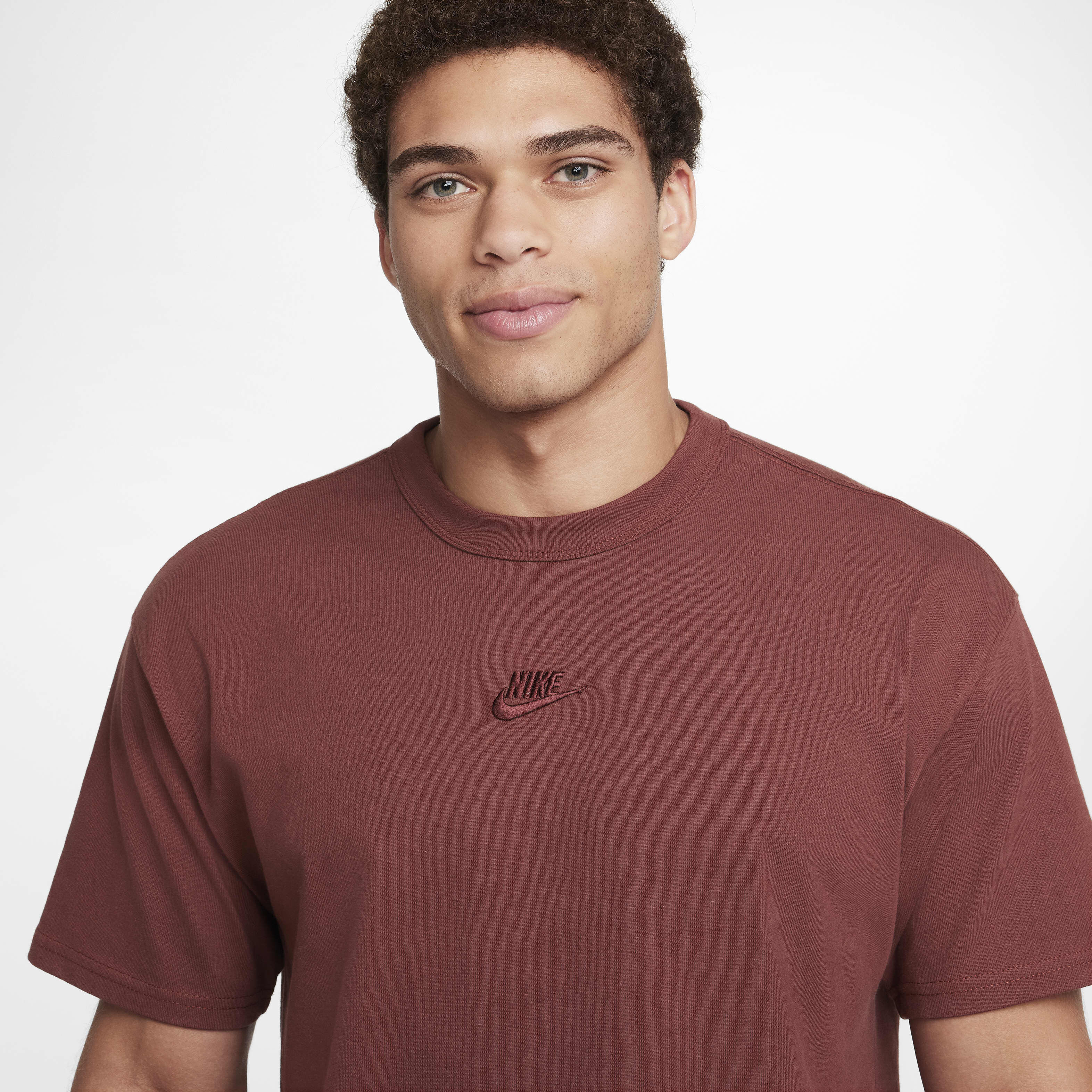 Nike Sportswear Premium Essentials image number 2
