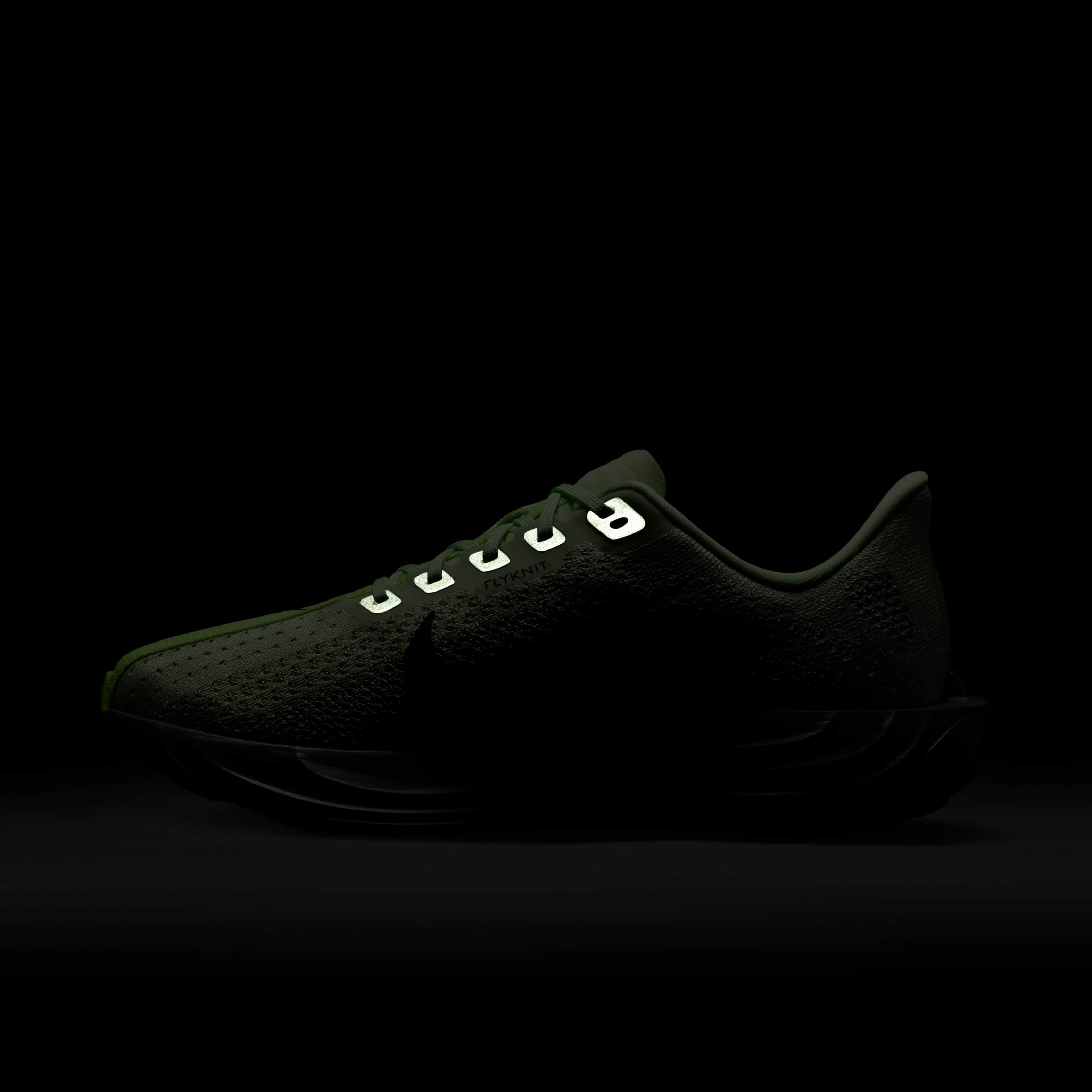 Nike Pegasus Plus image number 11