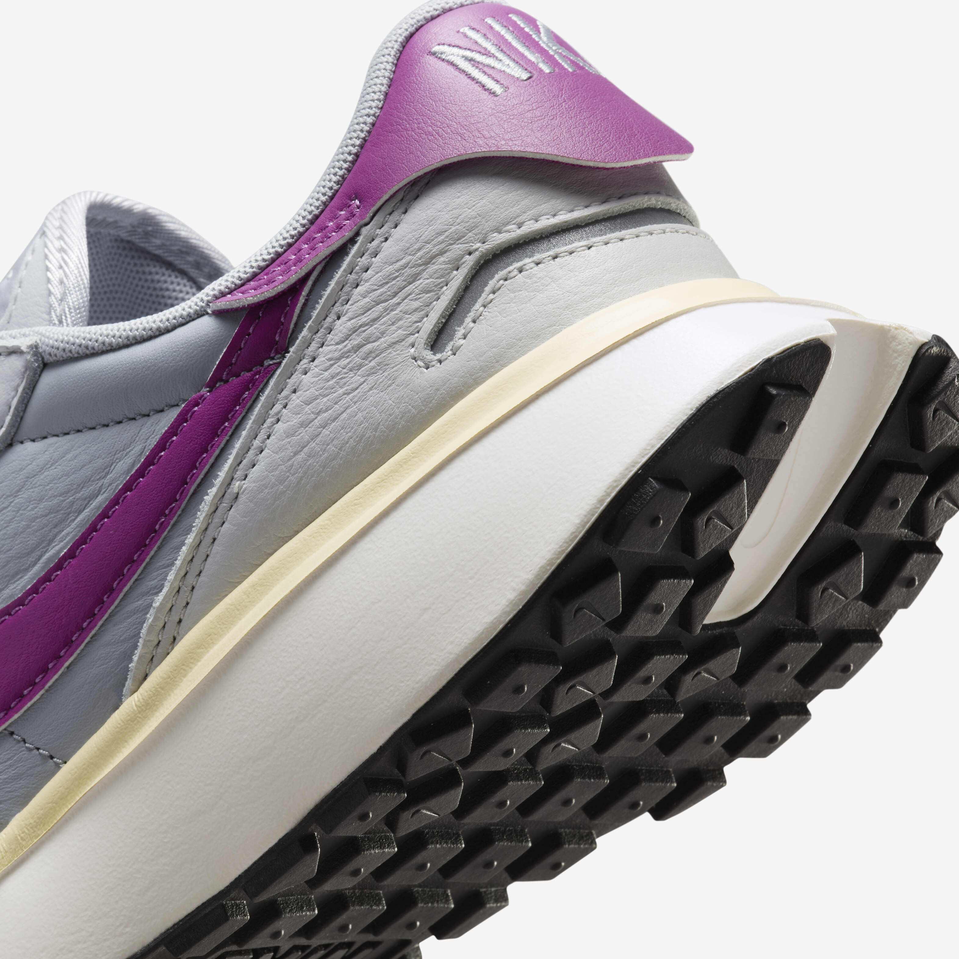 نايكي فينكس وافل ليذر image number 7