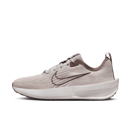 Nike road outlet running shoes
