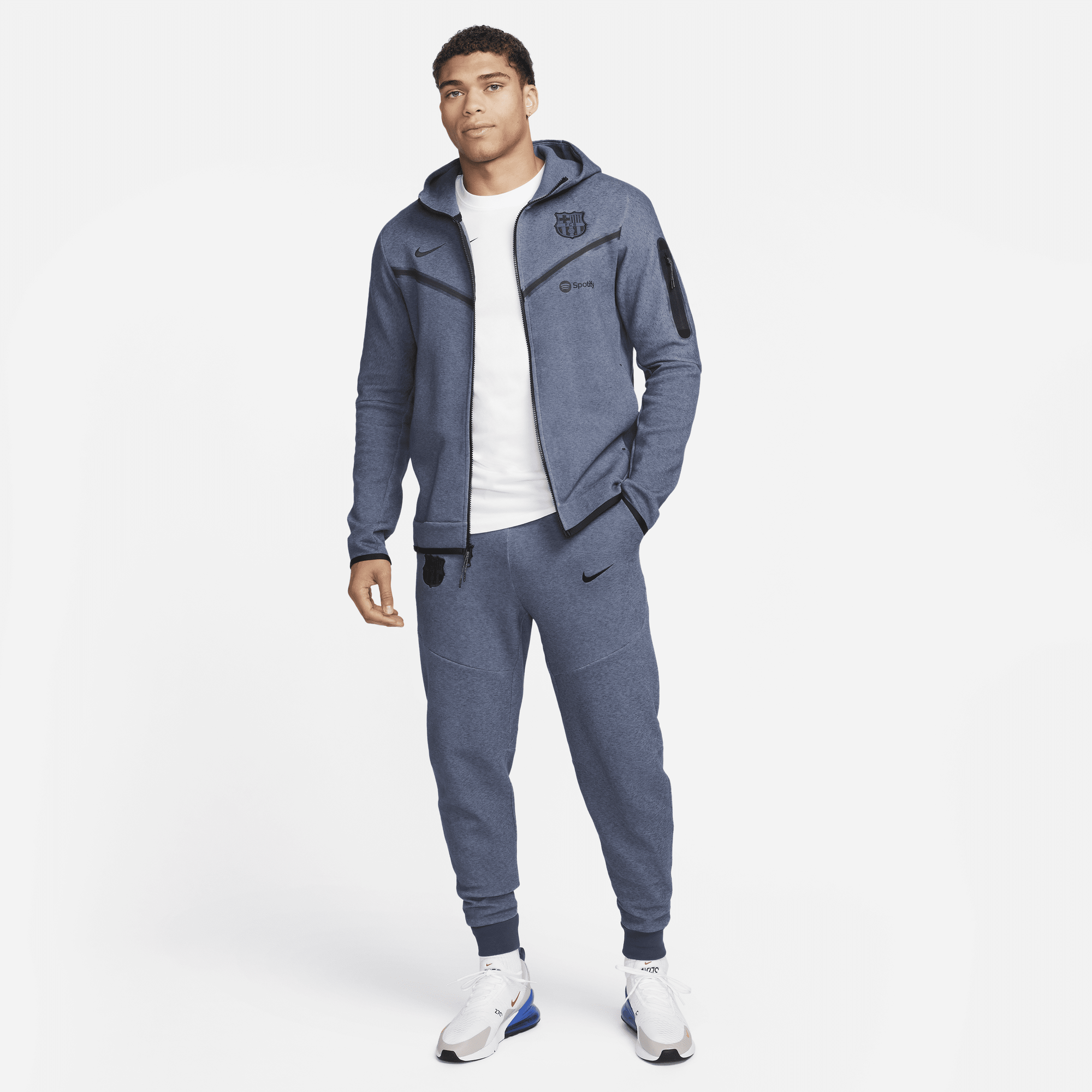 Barcelona nike shop tech fleece