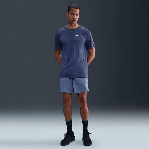 نايكي سترايد