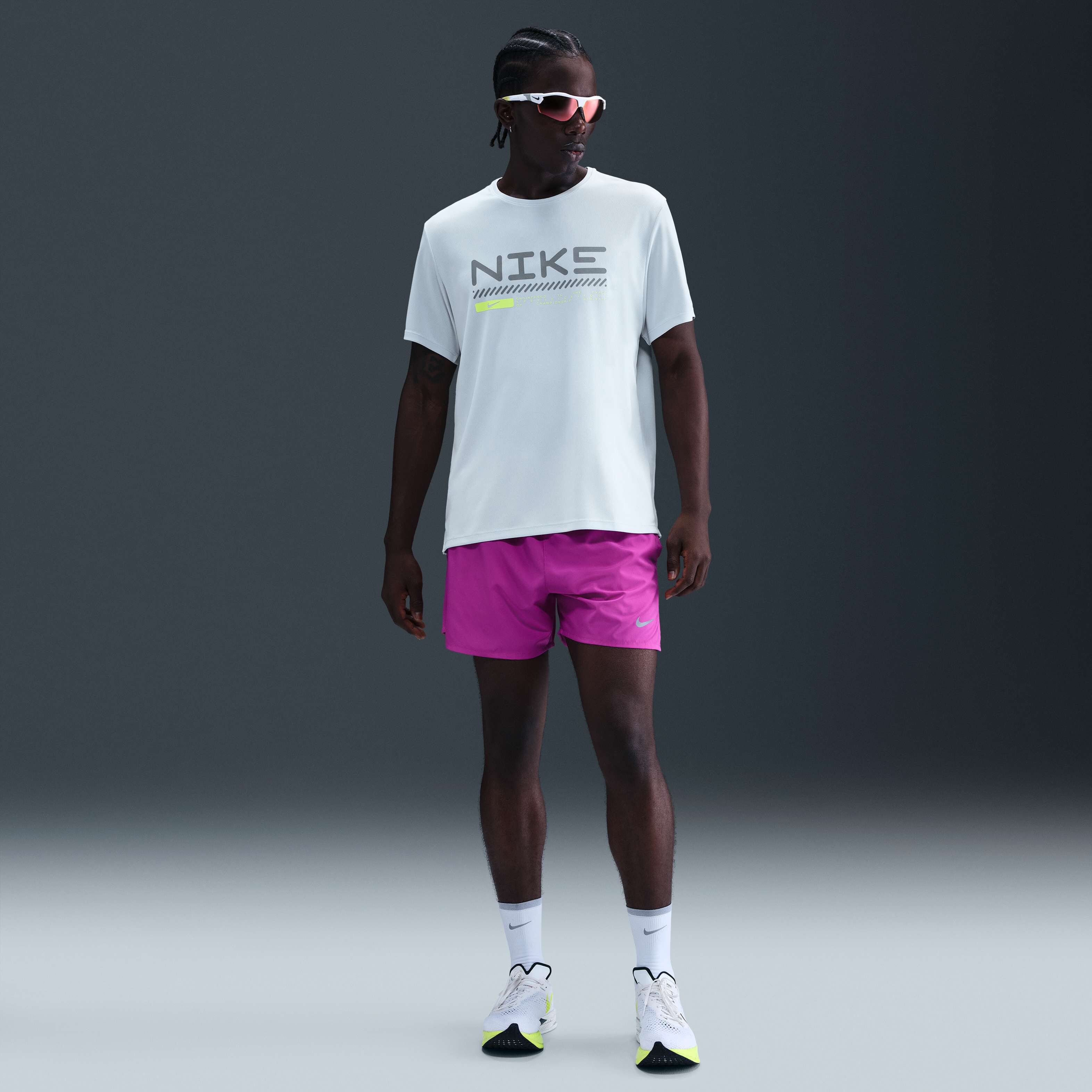 نايكي ميلر image number 3