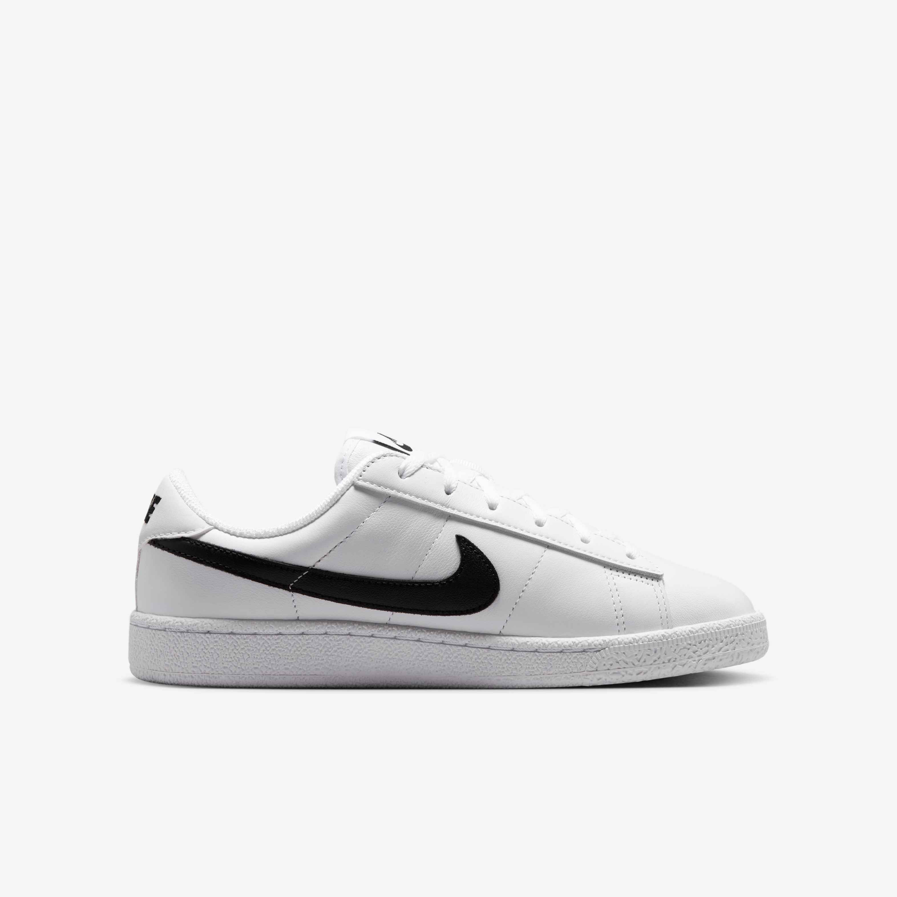 Nike Tennis Classic image number 2