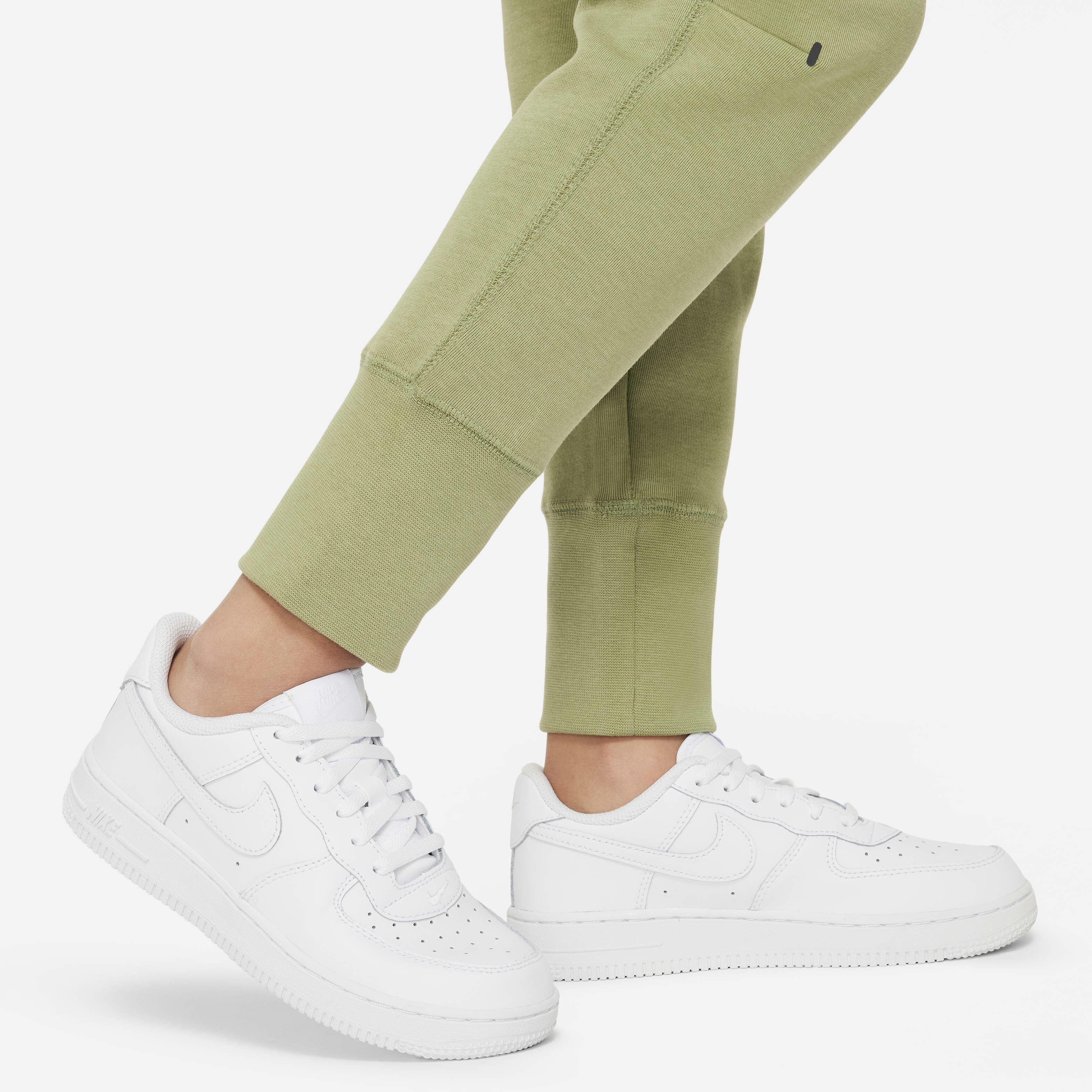 Nike Sportswear Tech Fleece image number 4