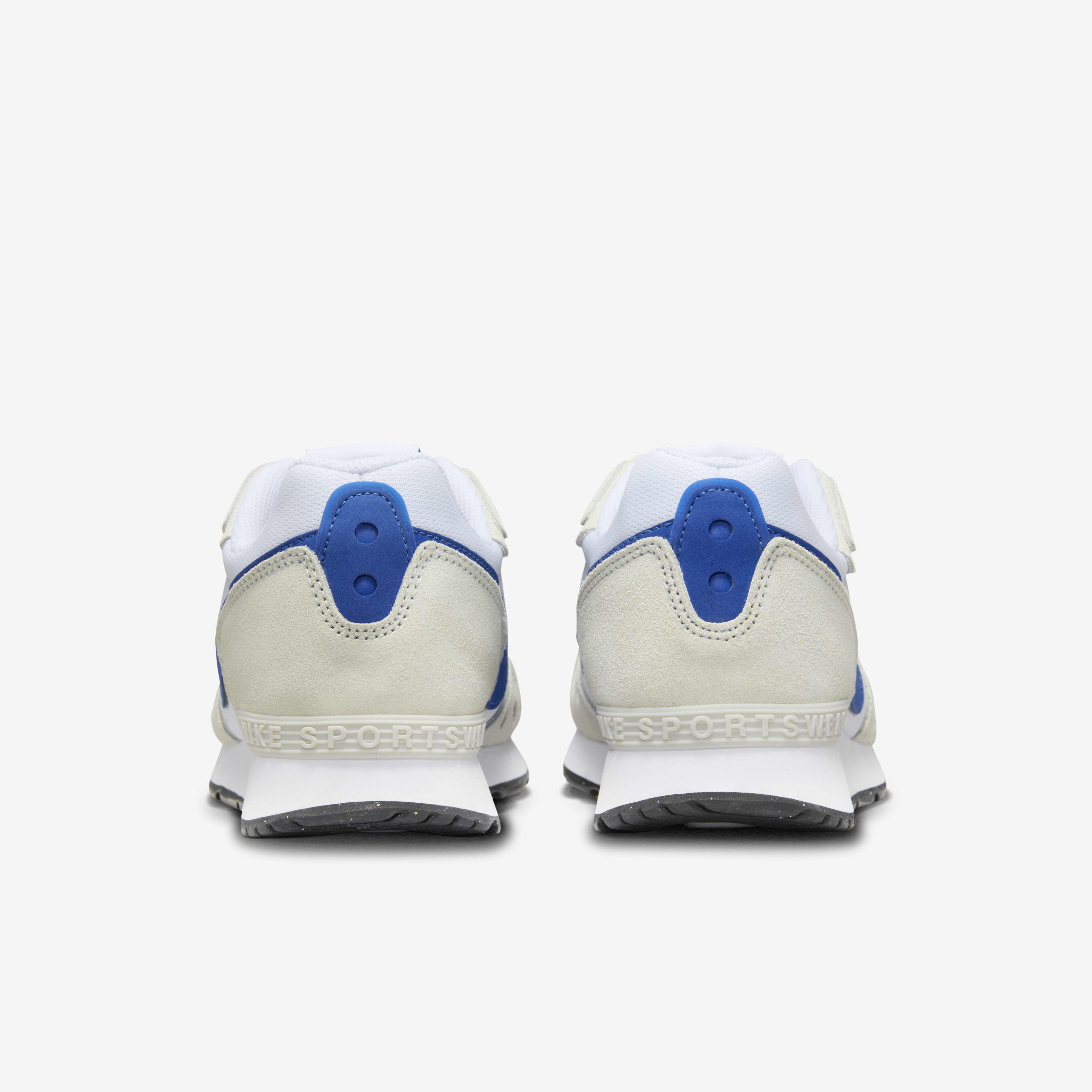 Nike Venture Runner image number 5