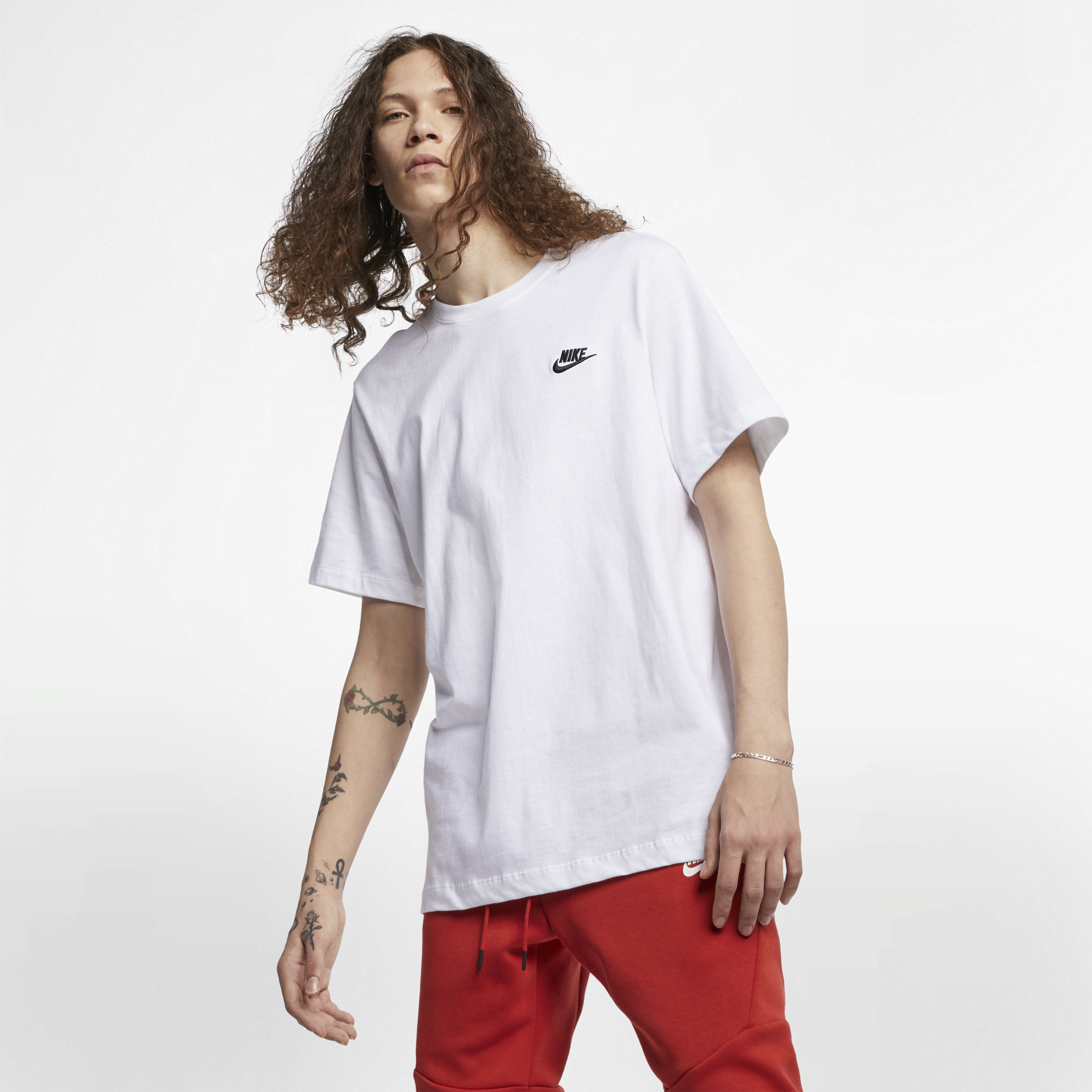 Nike club outlet t shirt