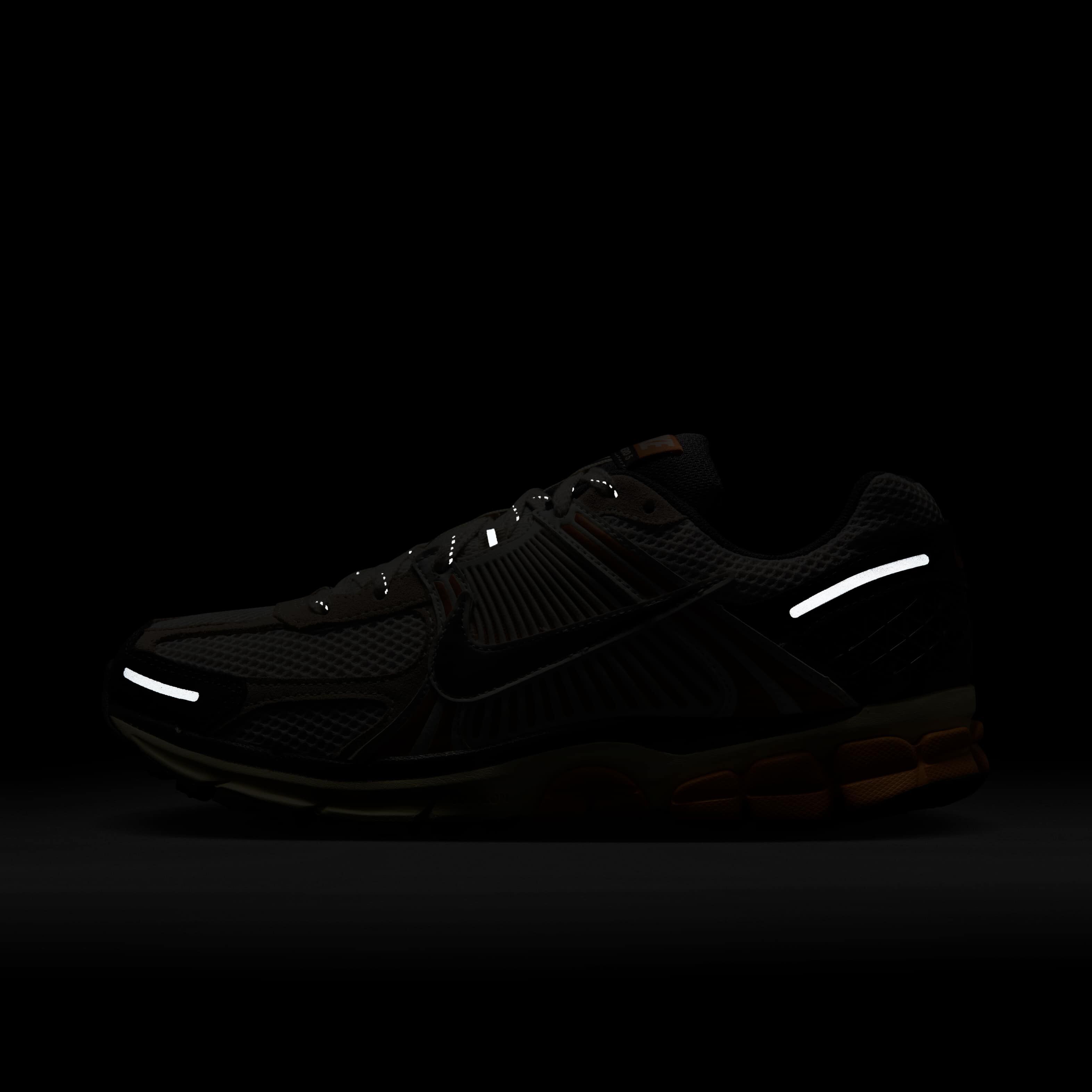 Nike Zoom Vomero 5 image number 10