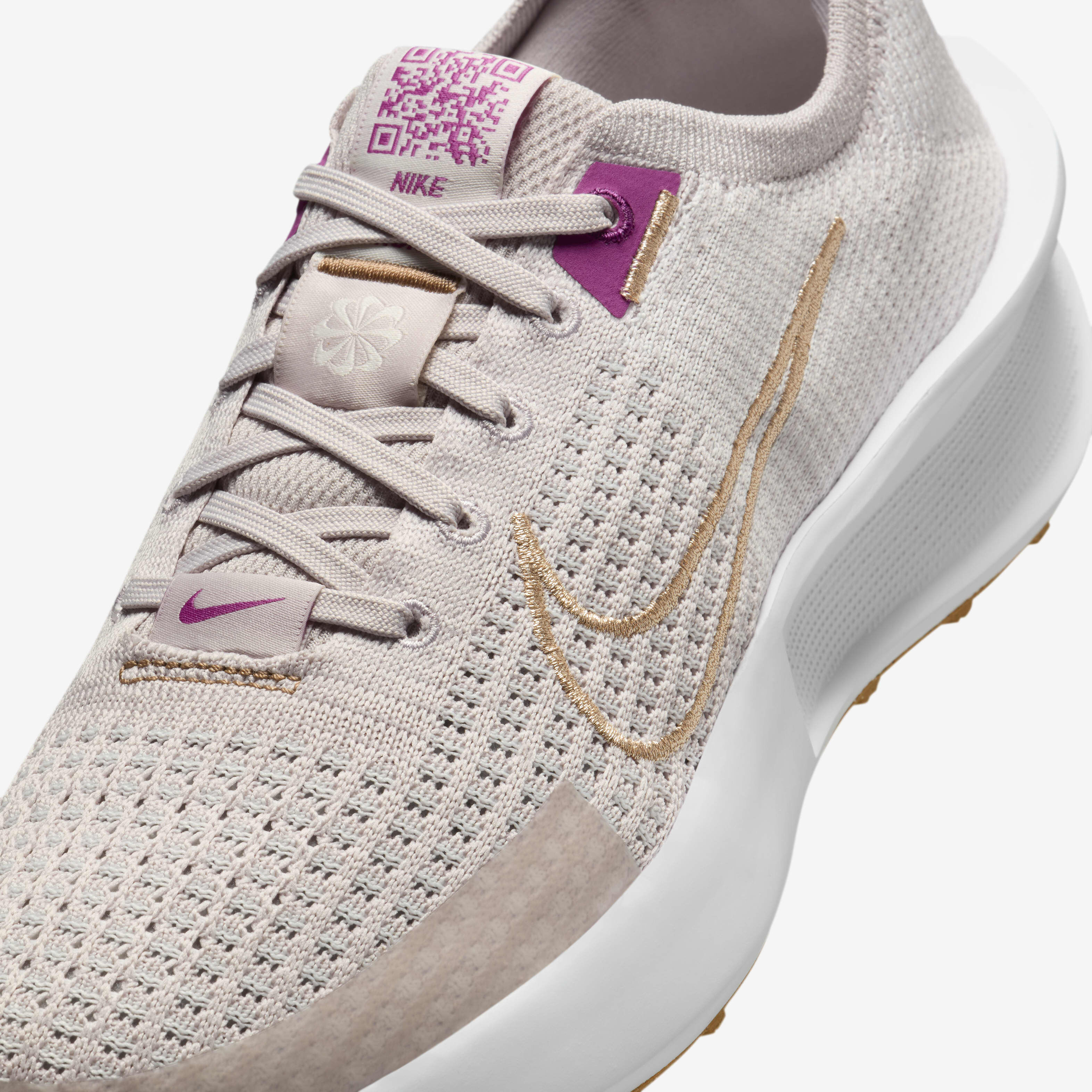 Nike Interact Run image number 6