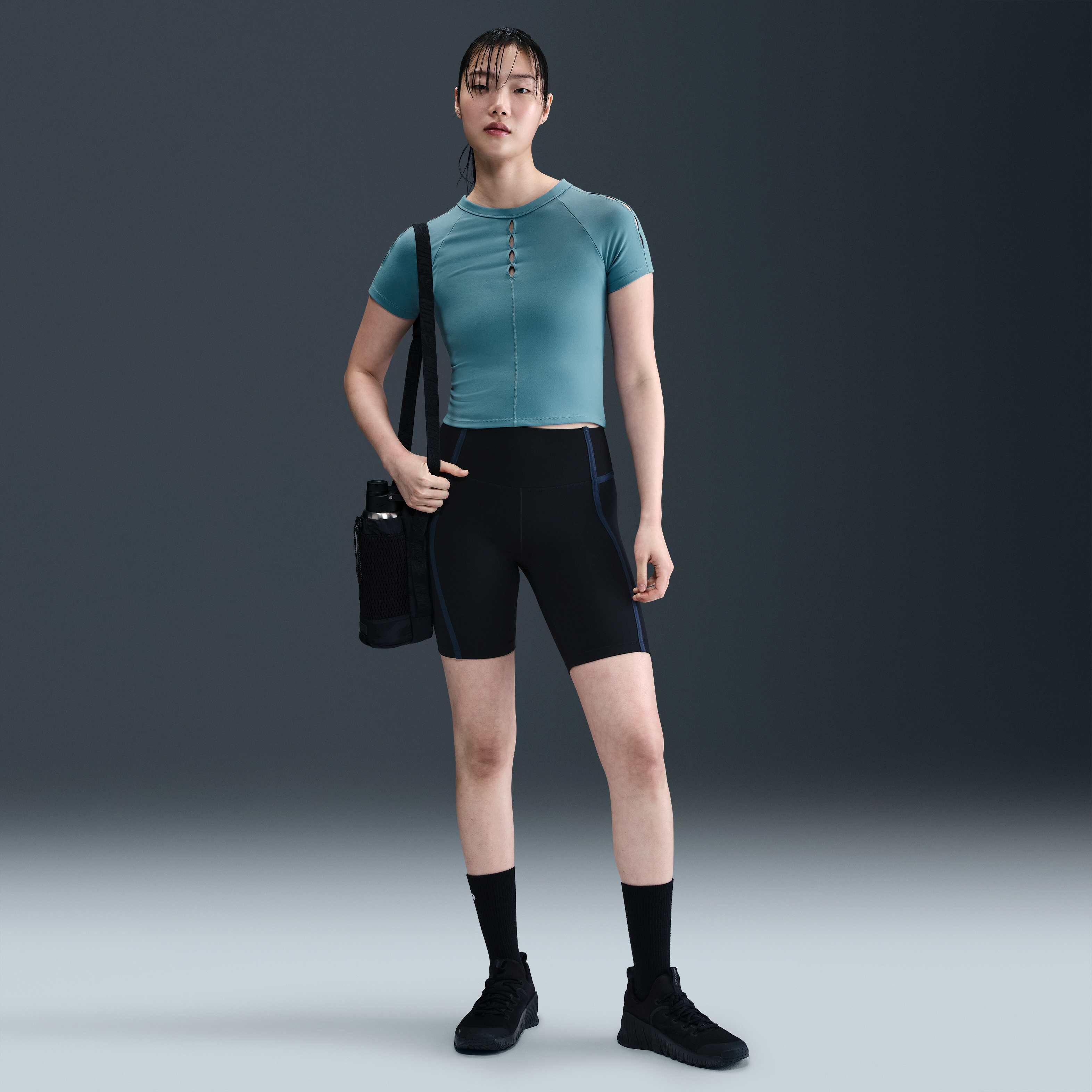 نايكي ون فيتد image number 3