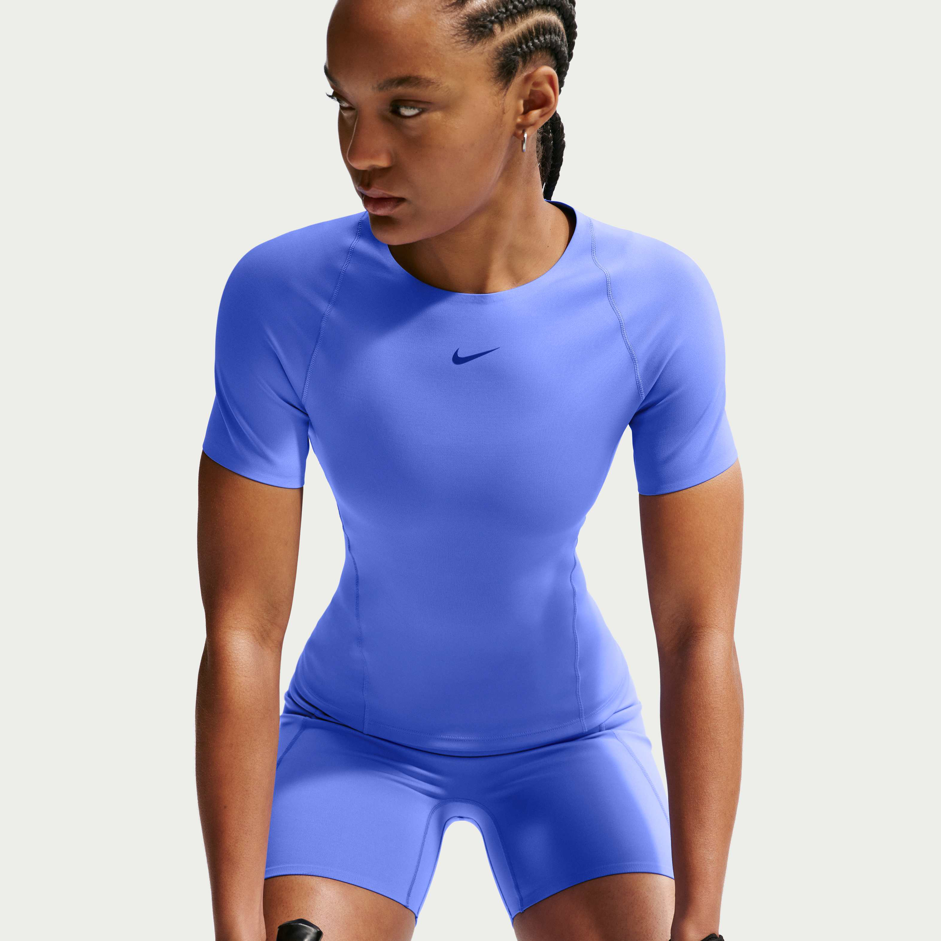 Nike Universa image number 2
