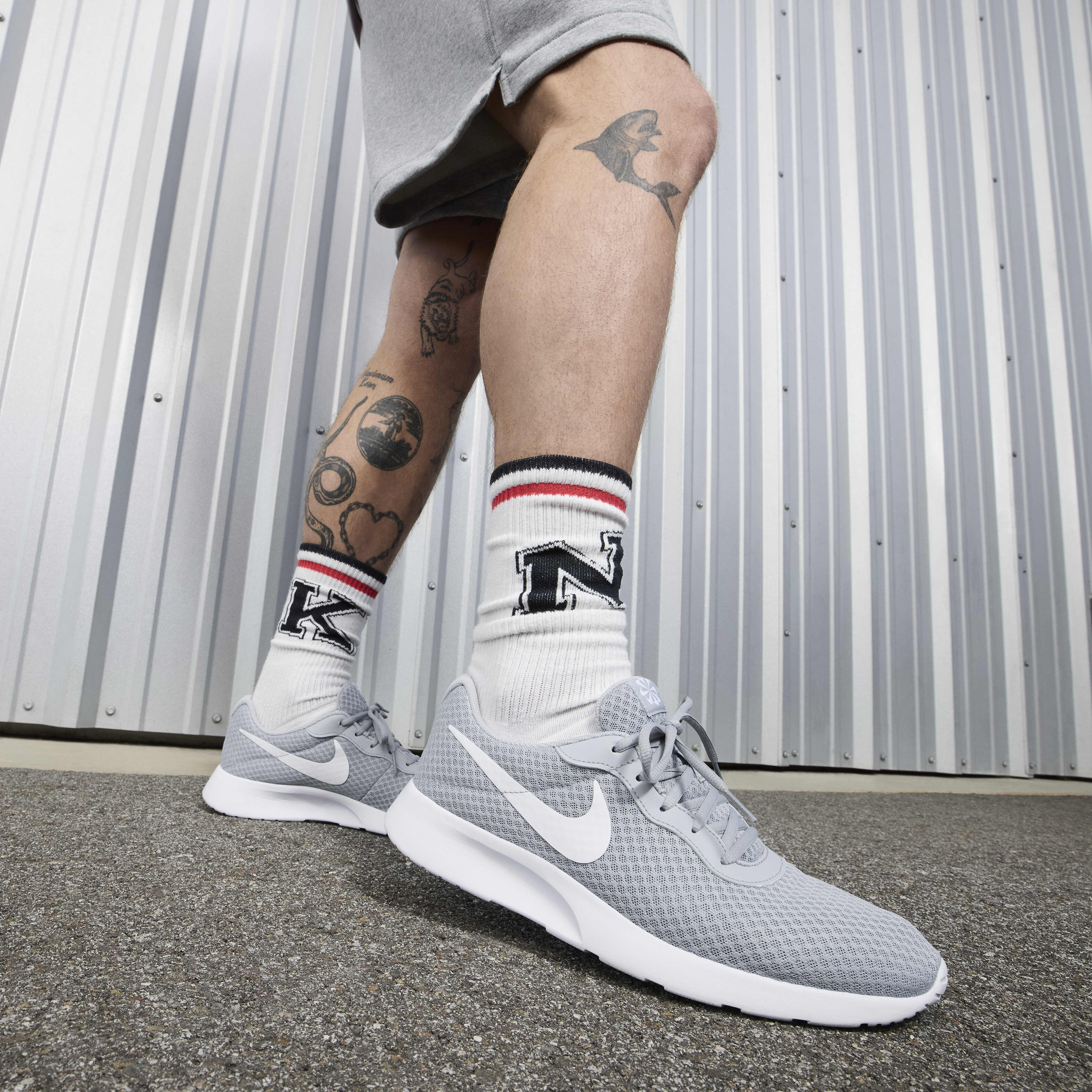 Buy Nike Tanjun Men s Shoes Nike UAE Official
