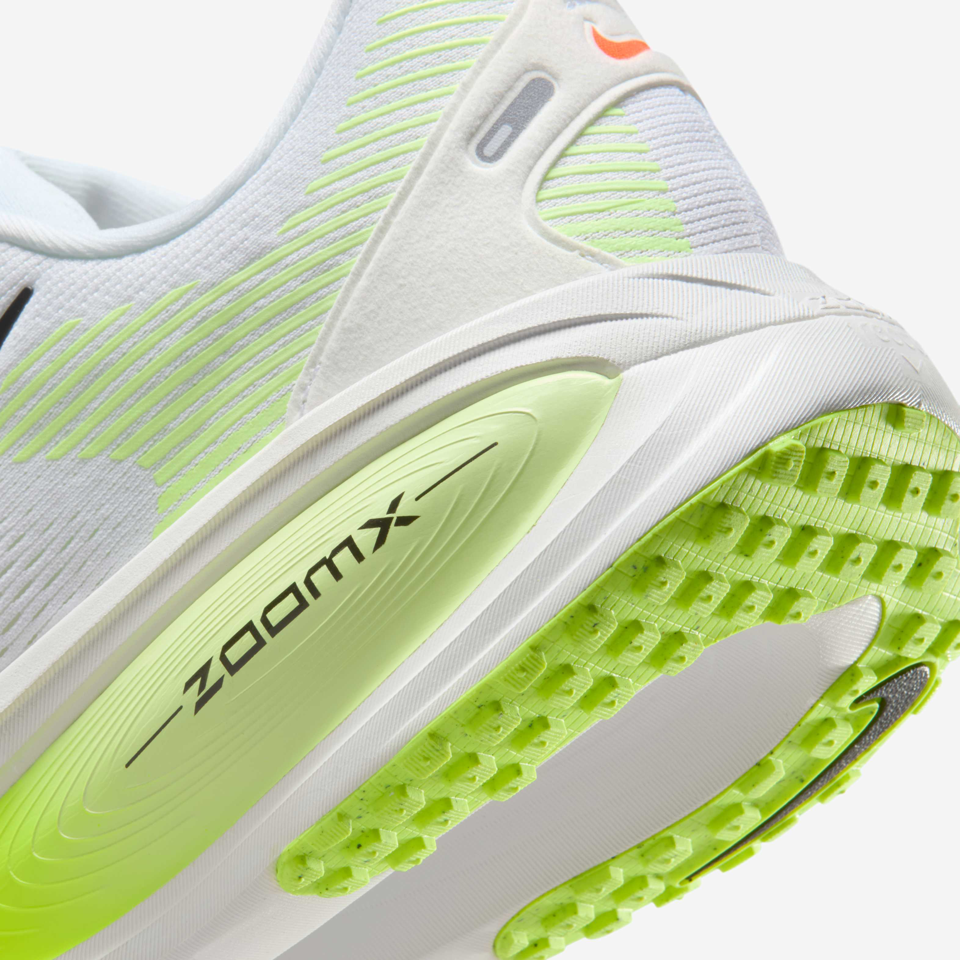 Nike Vomero 18 image number 7