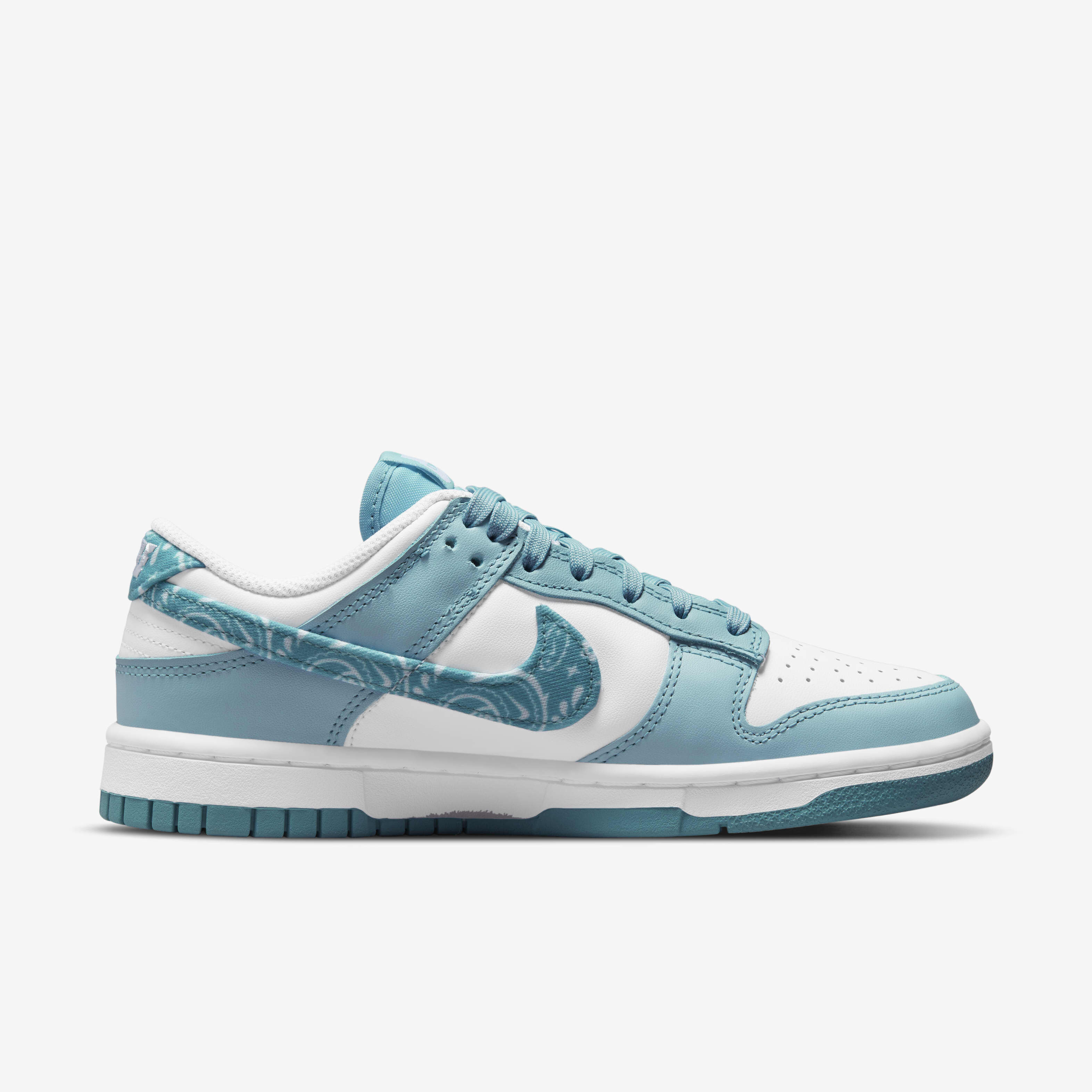 Nike Dunk Low image number 2