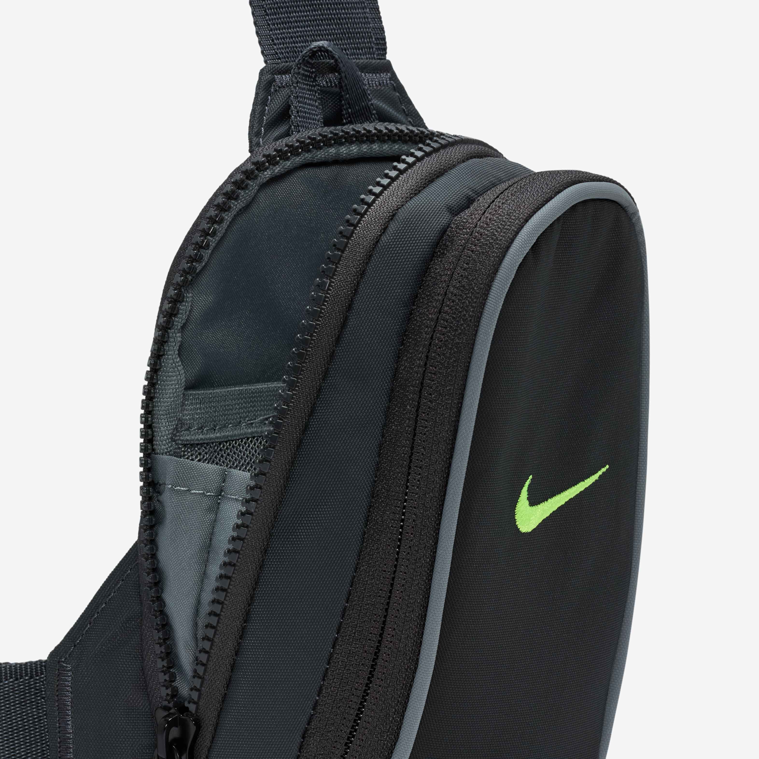 نايكي سبورتسوير ايسنشالز image number 3