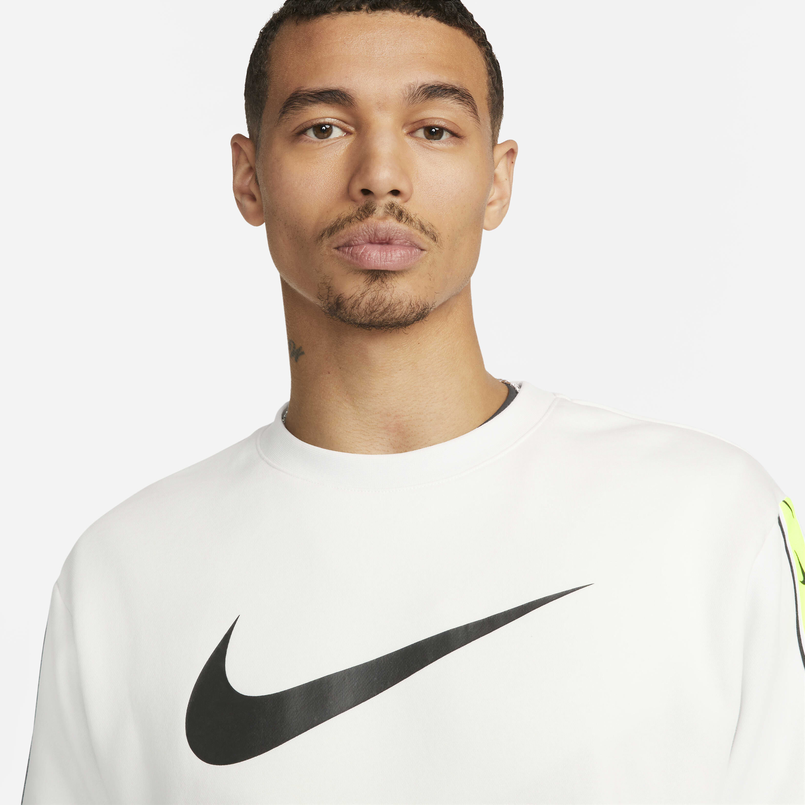 Nike sportswear repeat crew deals