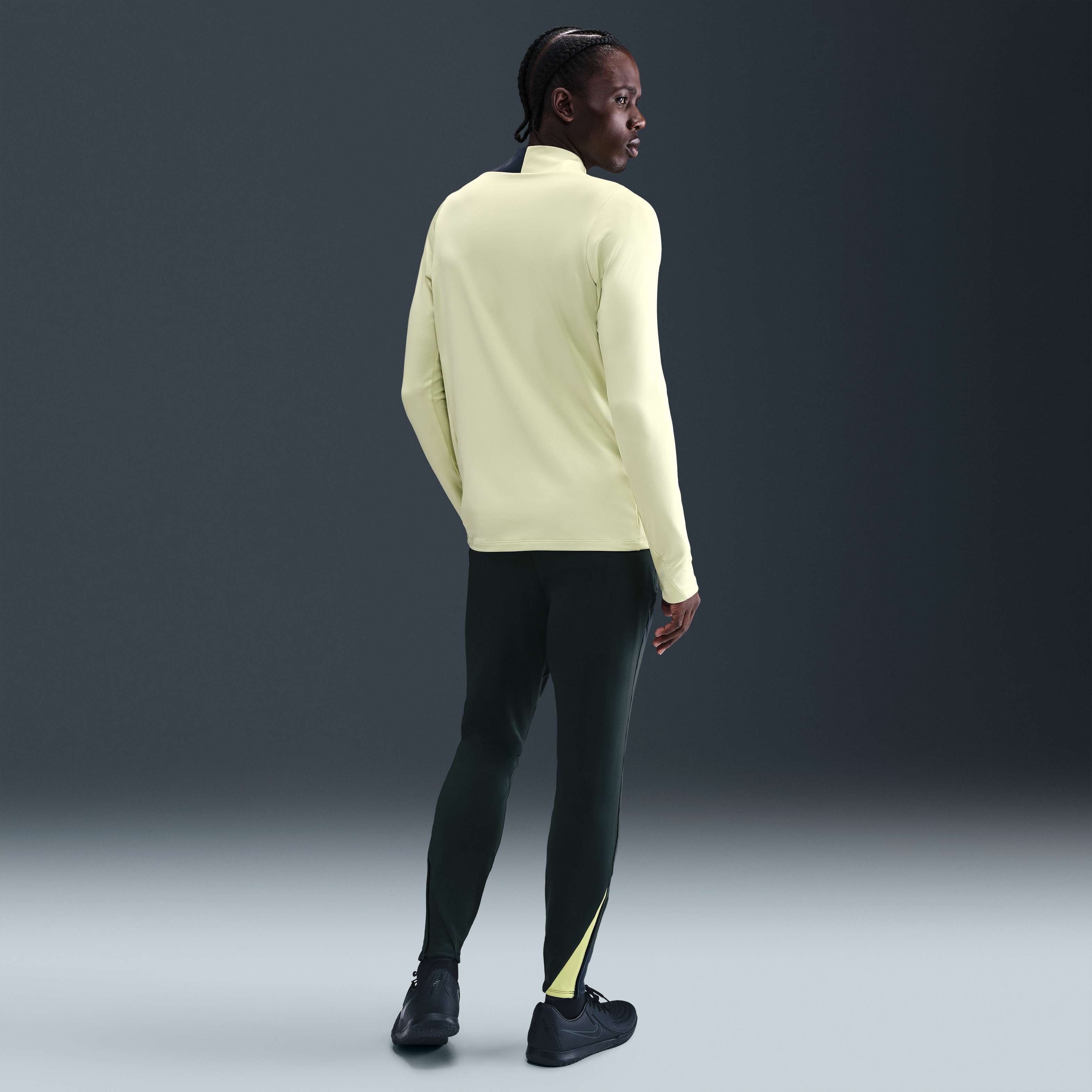 Nike Strike image number 3