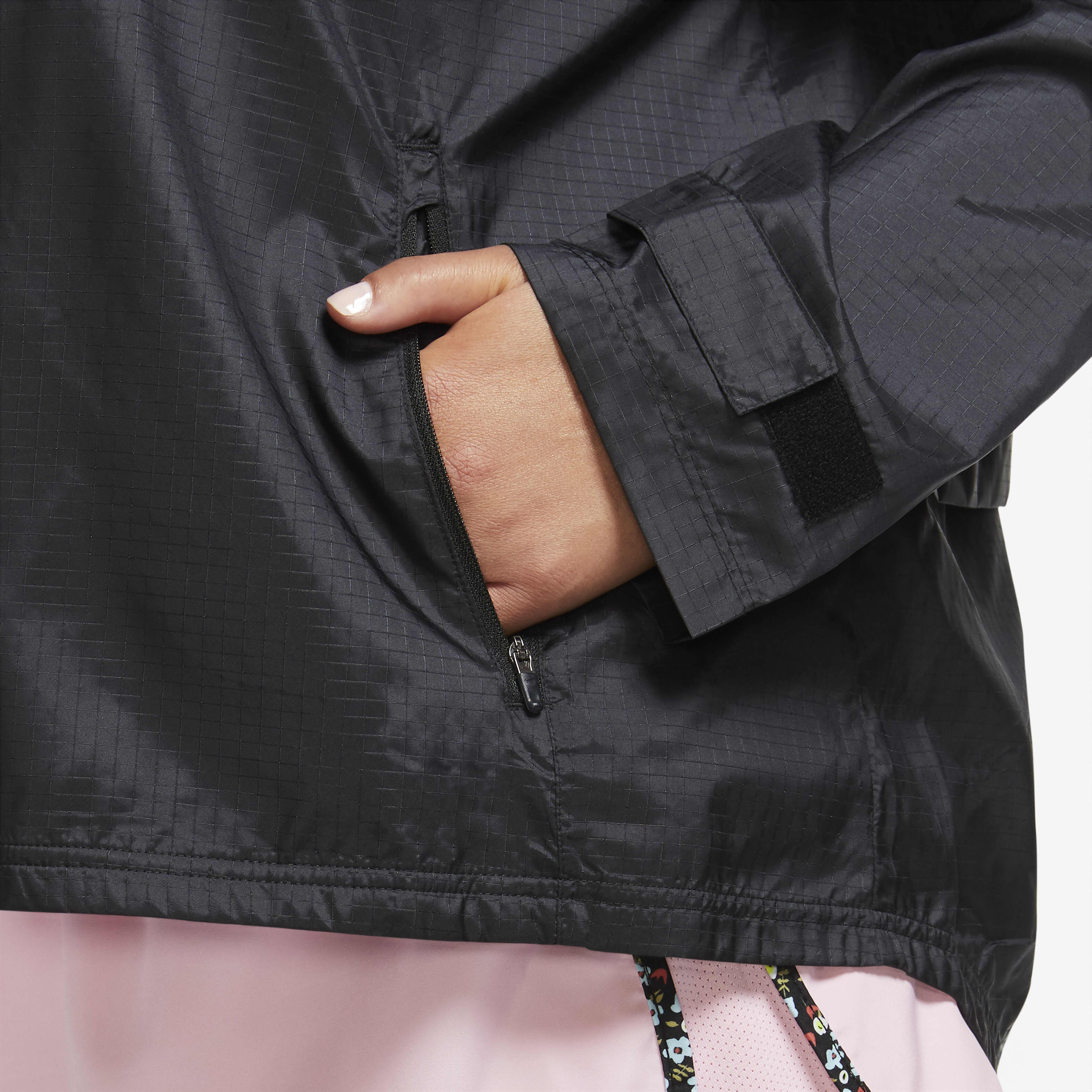 نايكي ايسنشال image number 4