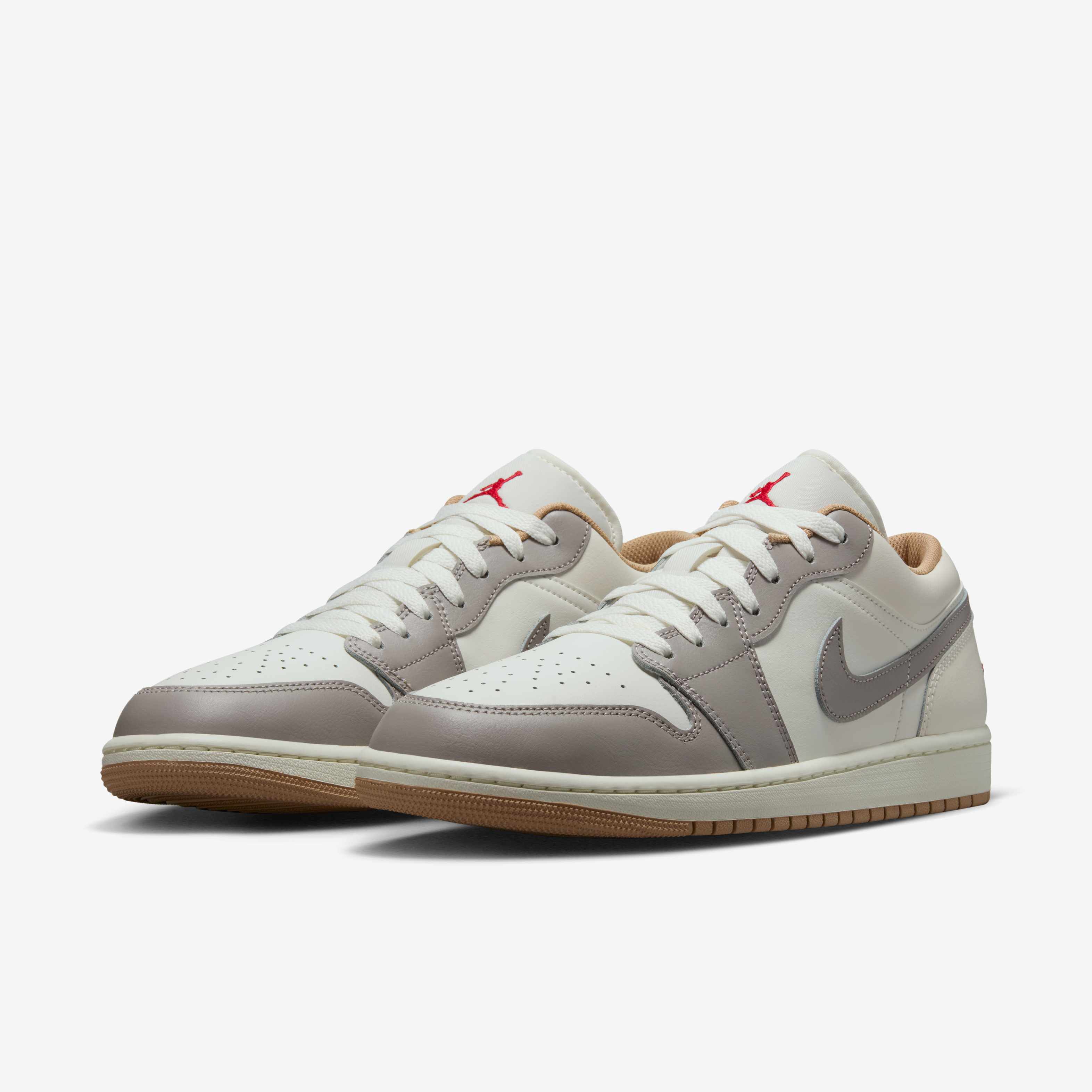 Air Jordan 1 Low image number 4