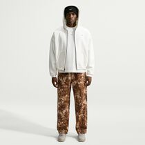 Nike Standard Issue
