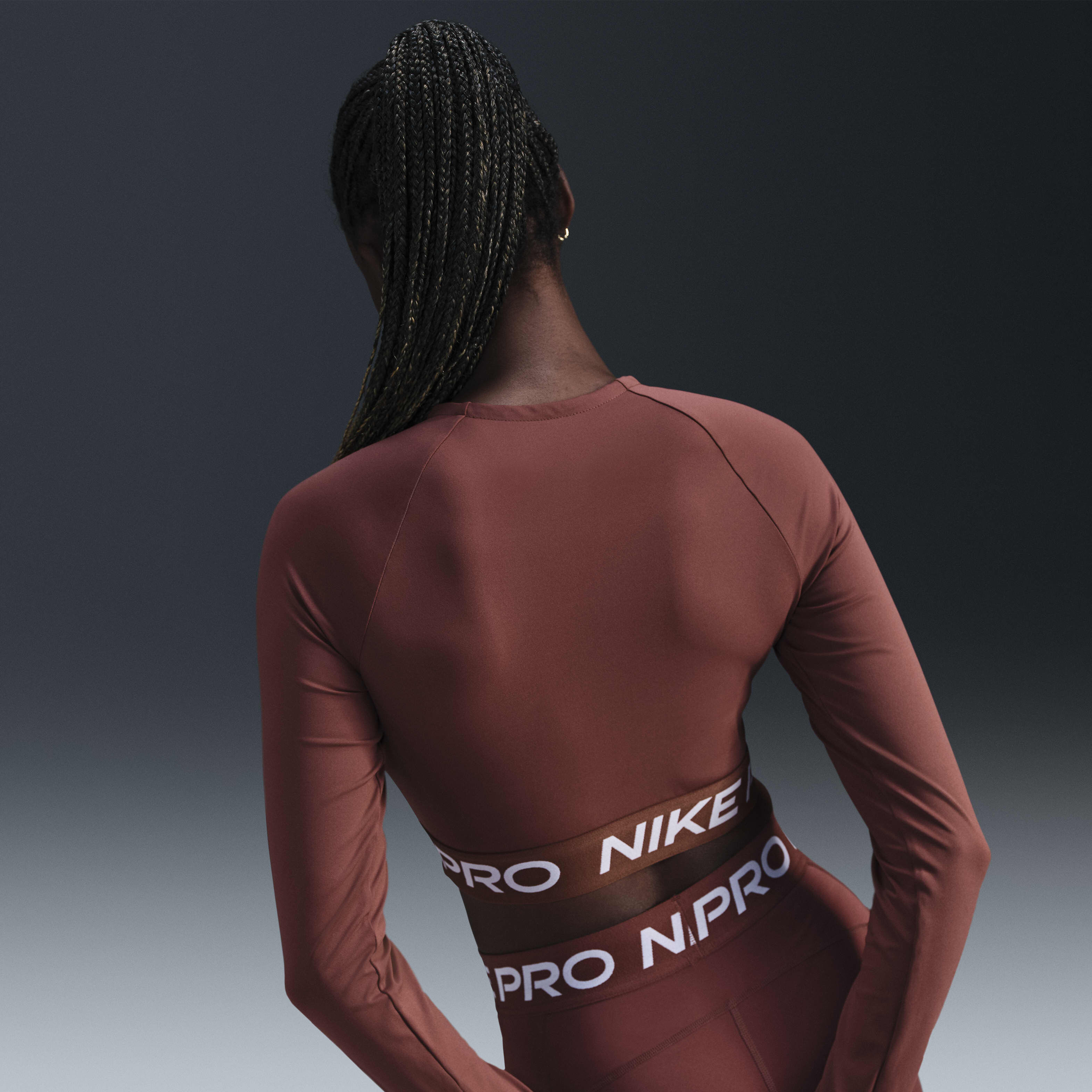 Nike Pro image number 1