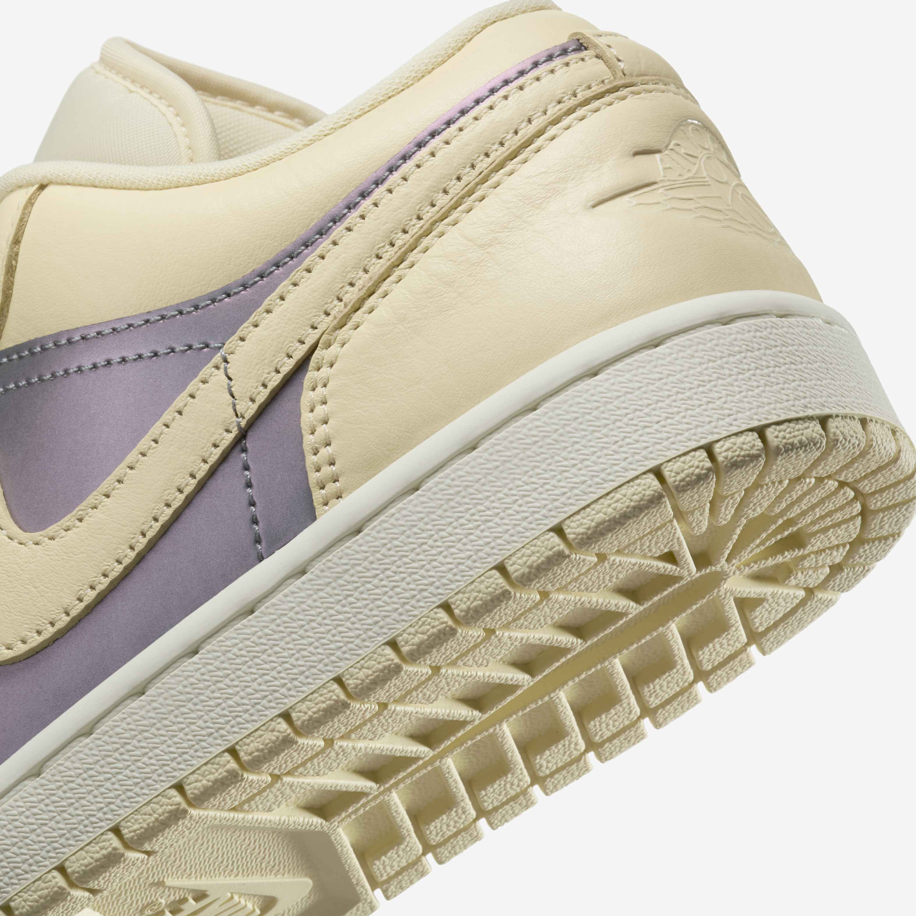 Air Jordan 1 Low SE image number 7