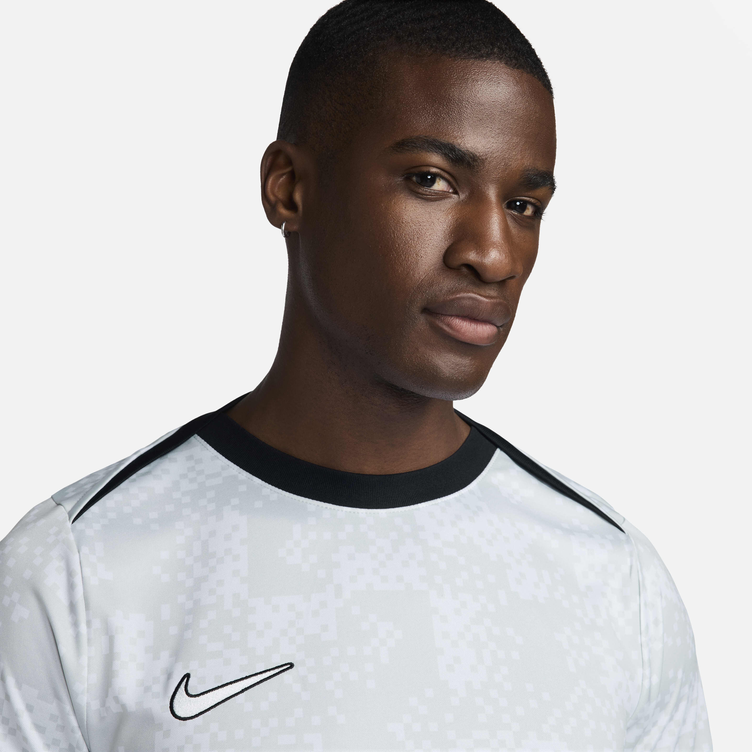 Nike academy logo clearance