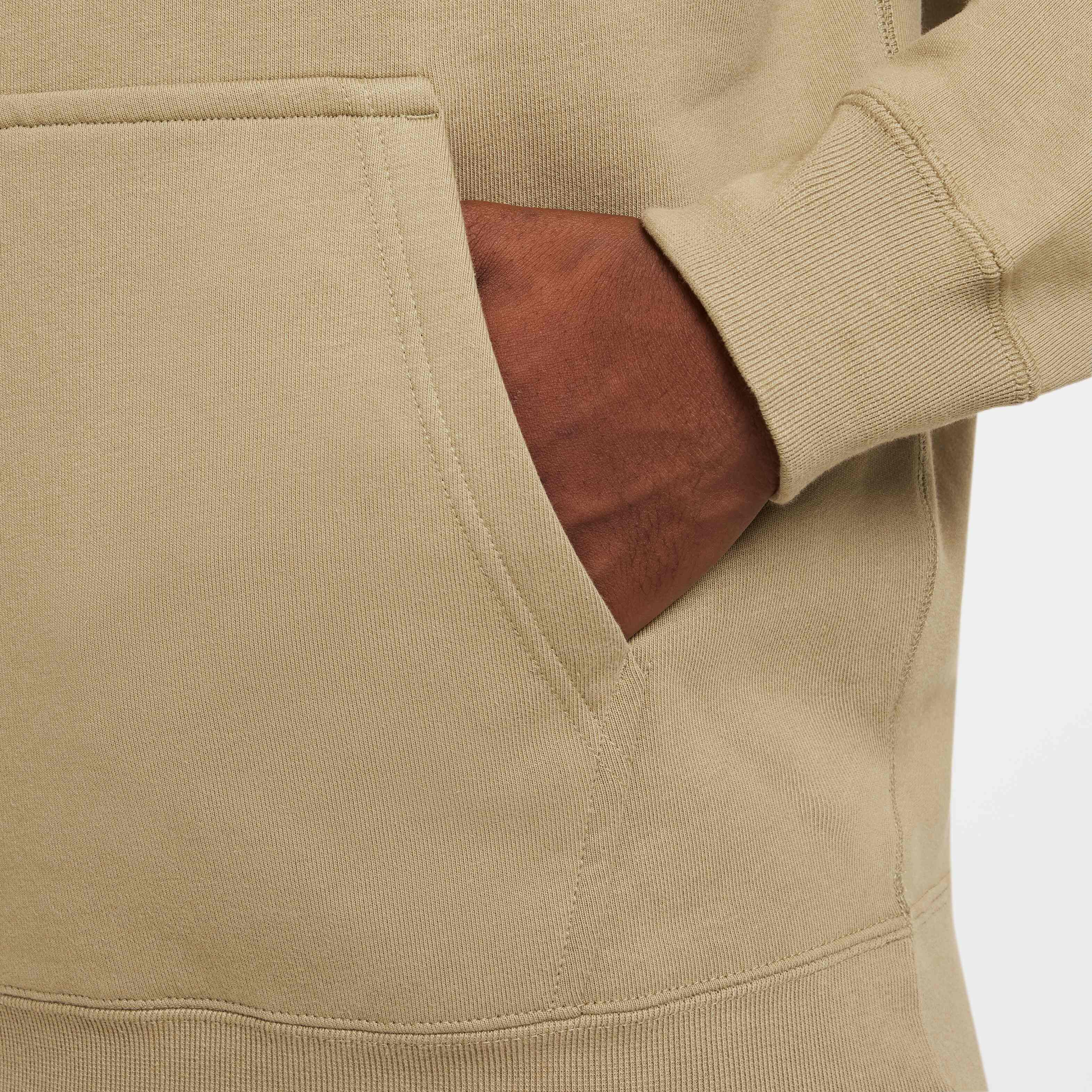 Nike Solo Swoosh image number 4