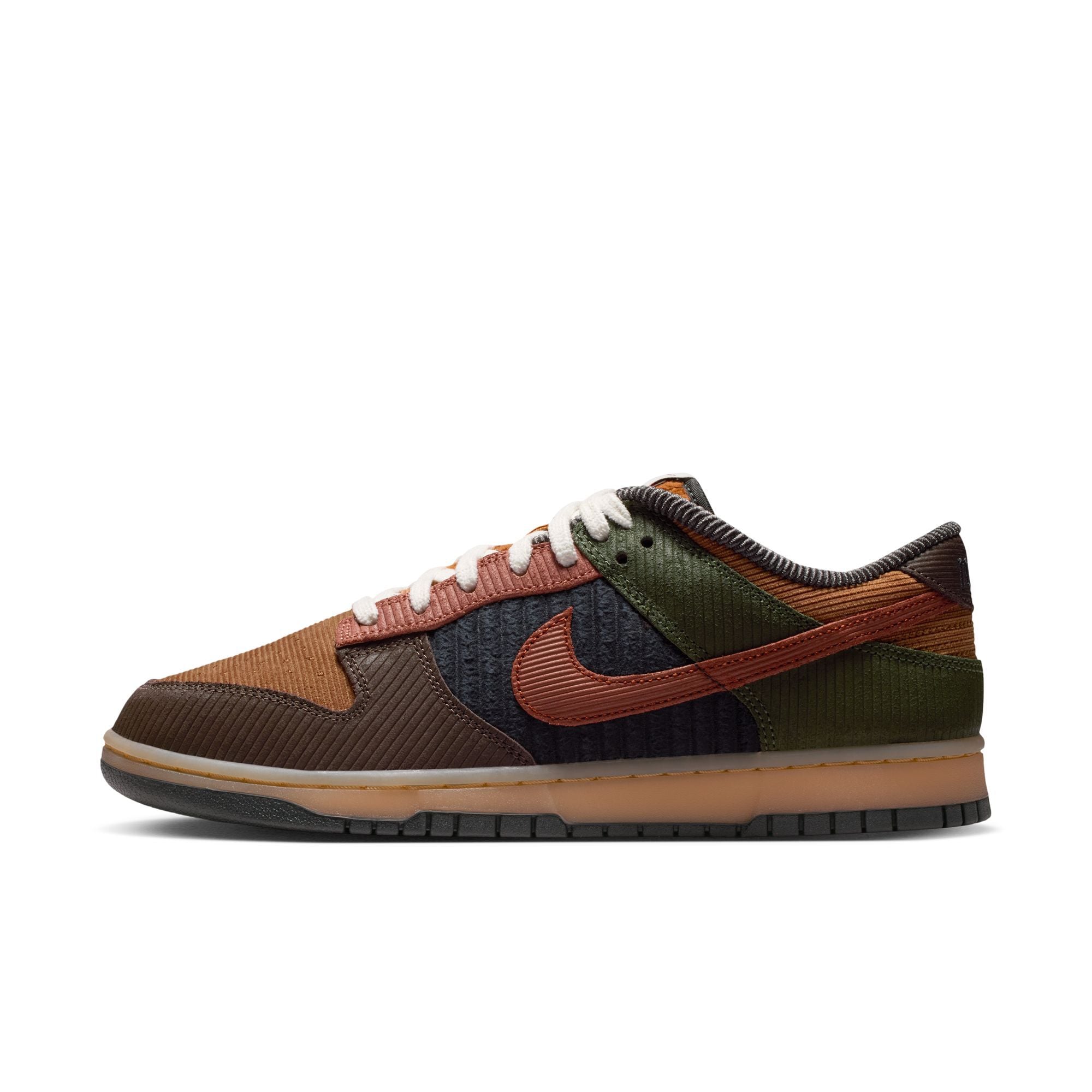 Nike Dunk Low Retro Premium image number 0
