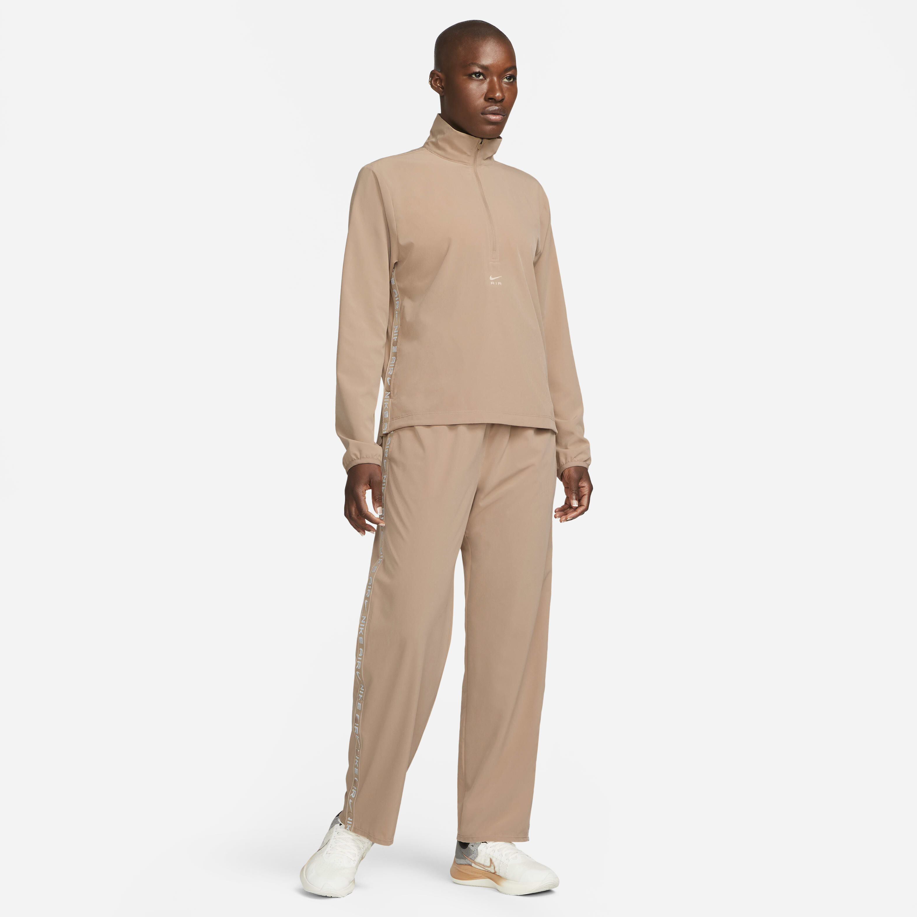 اير image number 5