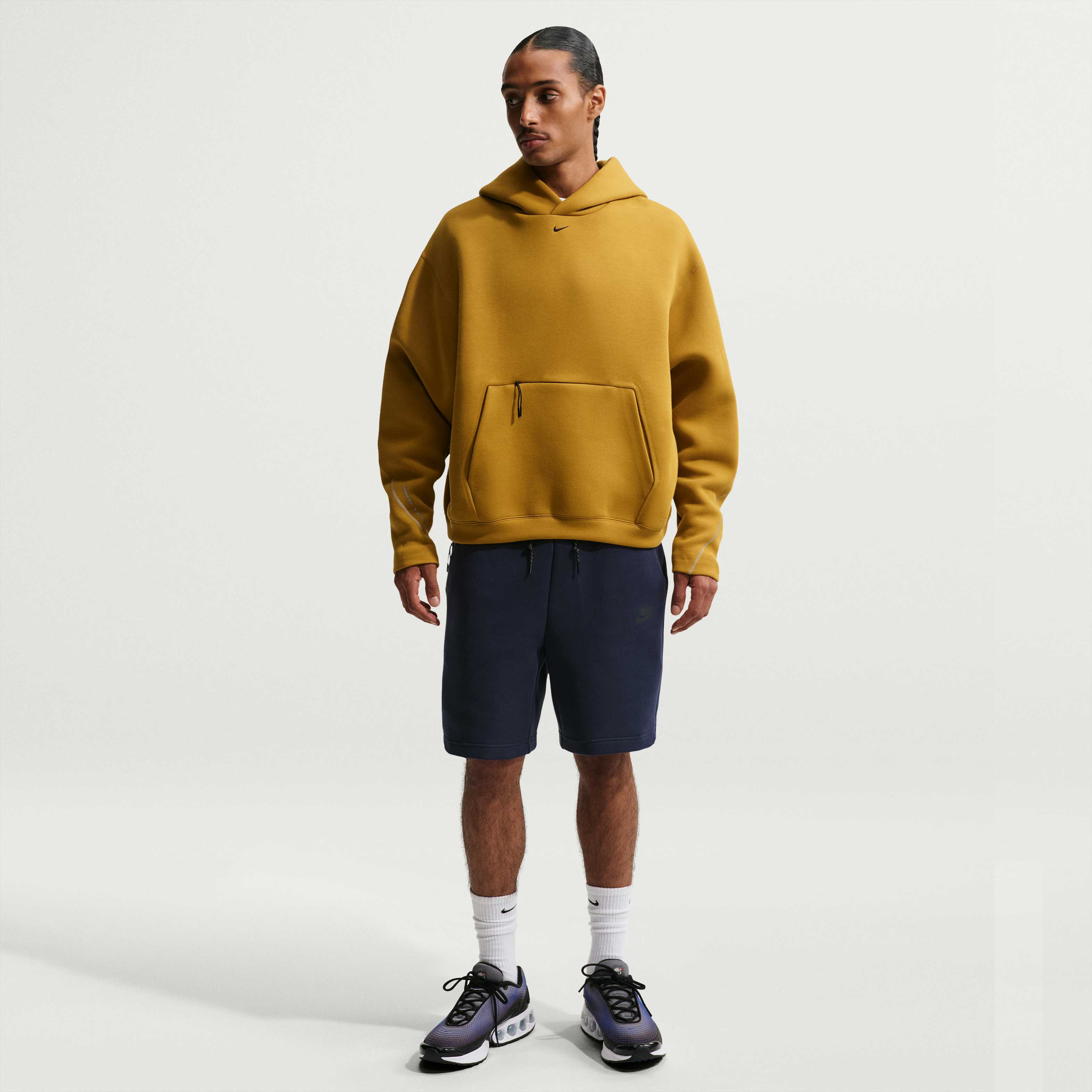 نايكي تك image number 0