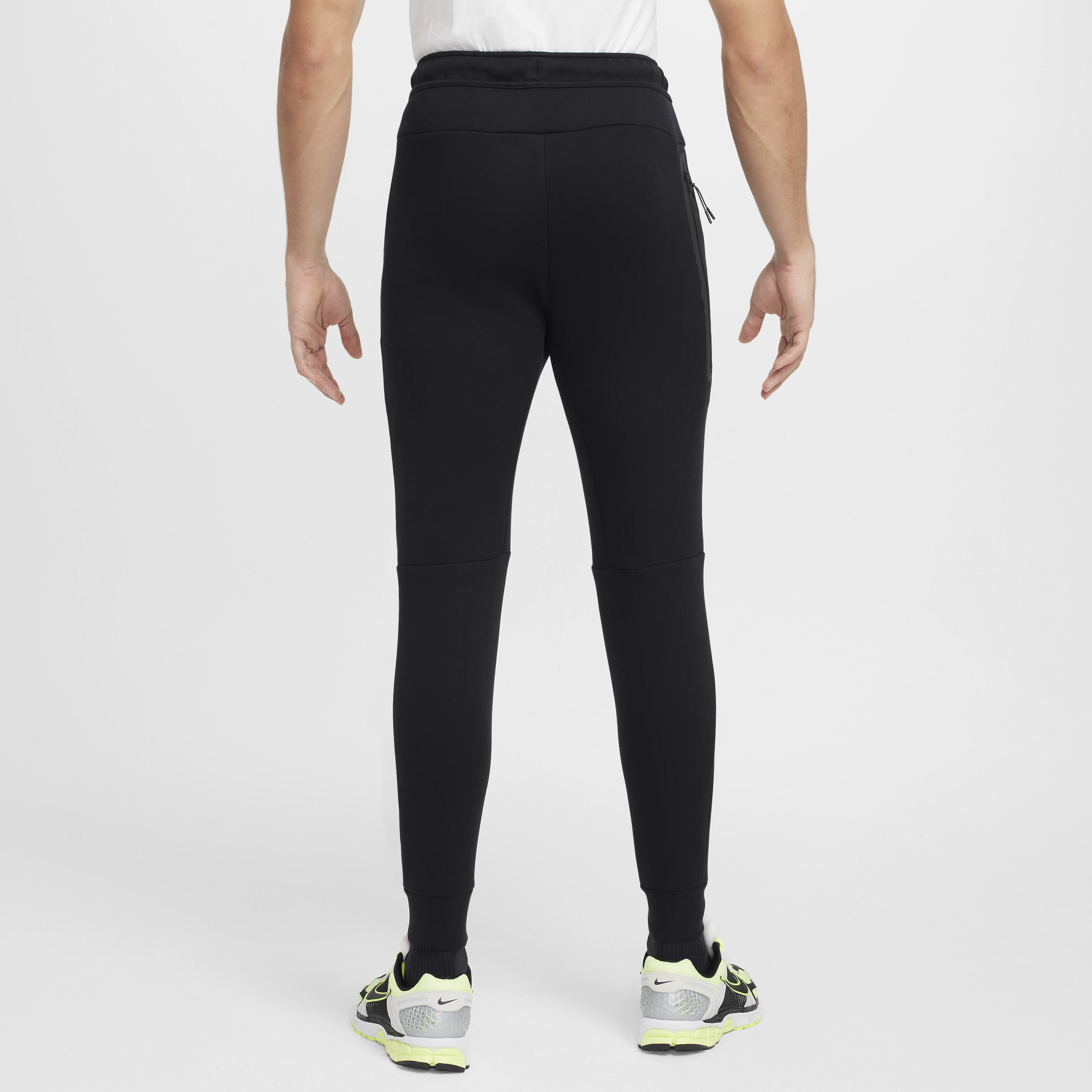 Nike tall tech fleece joggers in black outlet