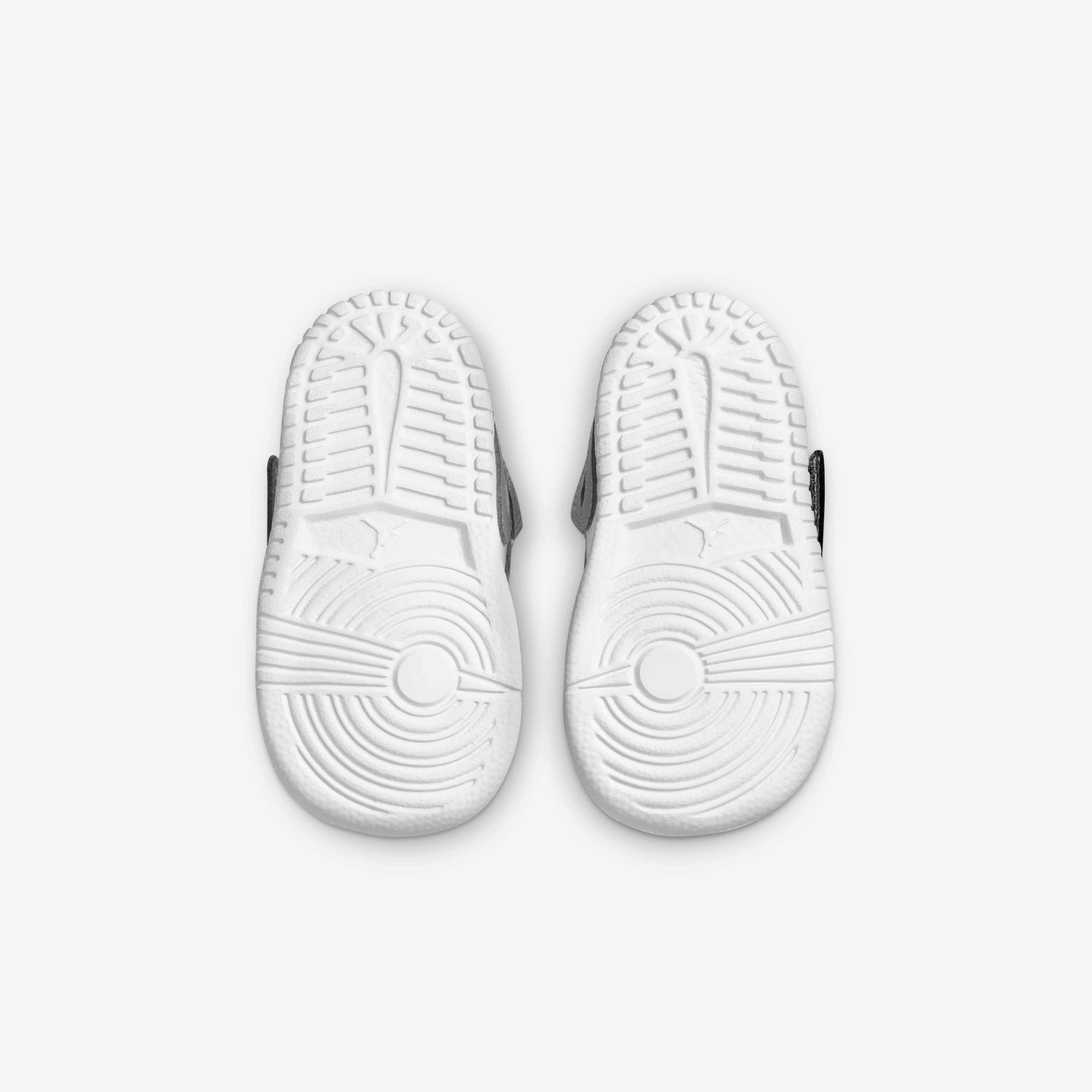 Sky Jordan 1 image number 1