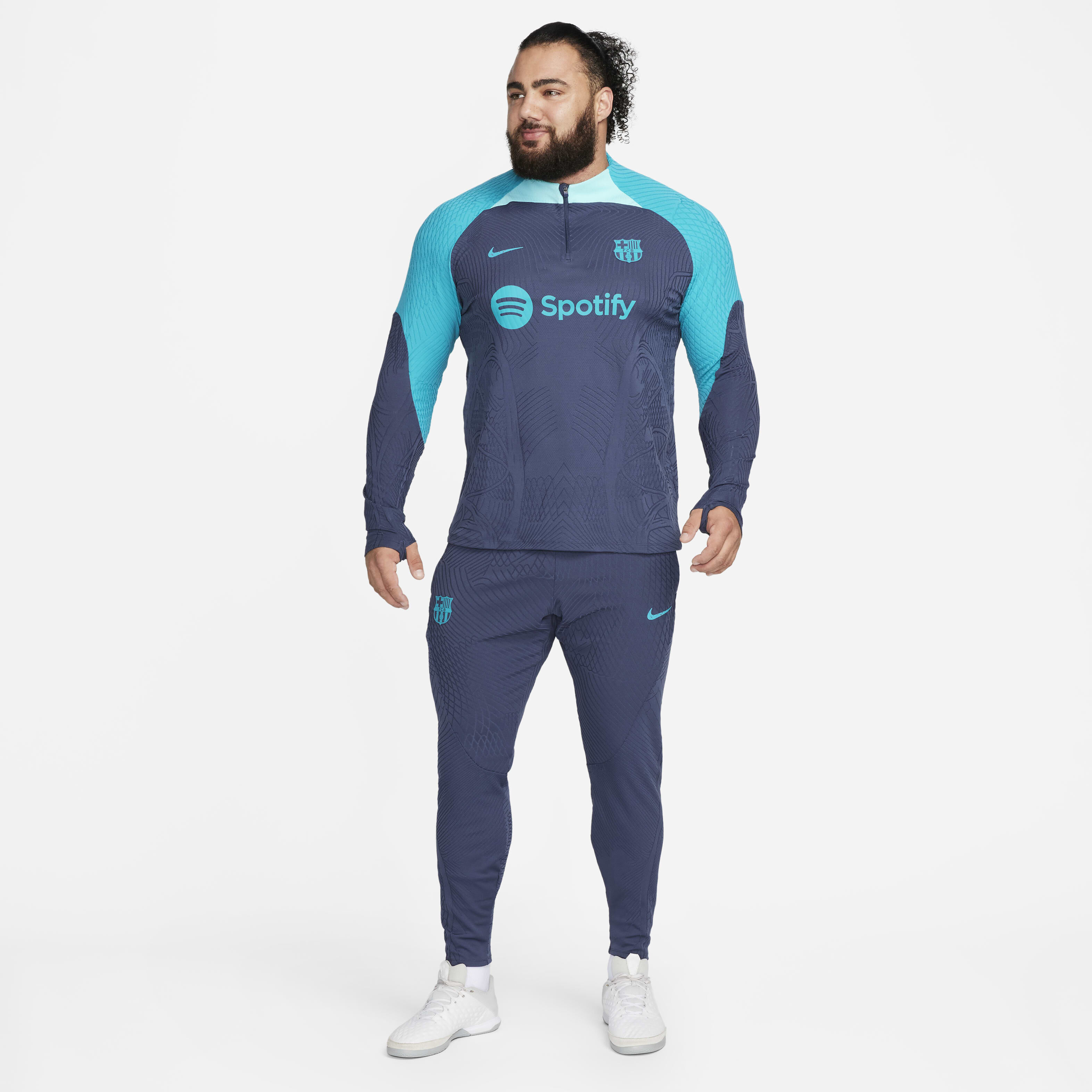 F.C. Barcelona Strike Elite Third image number 15