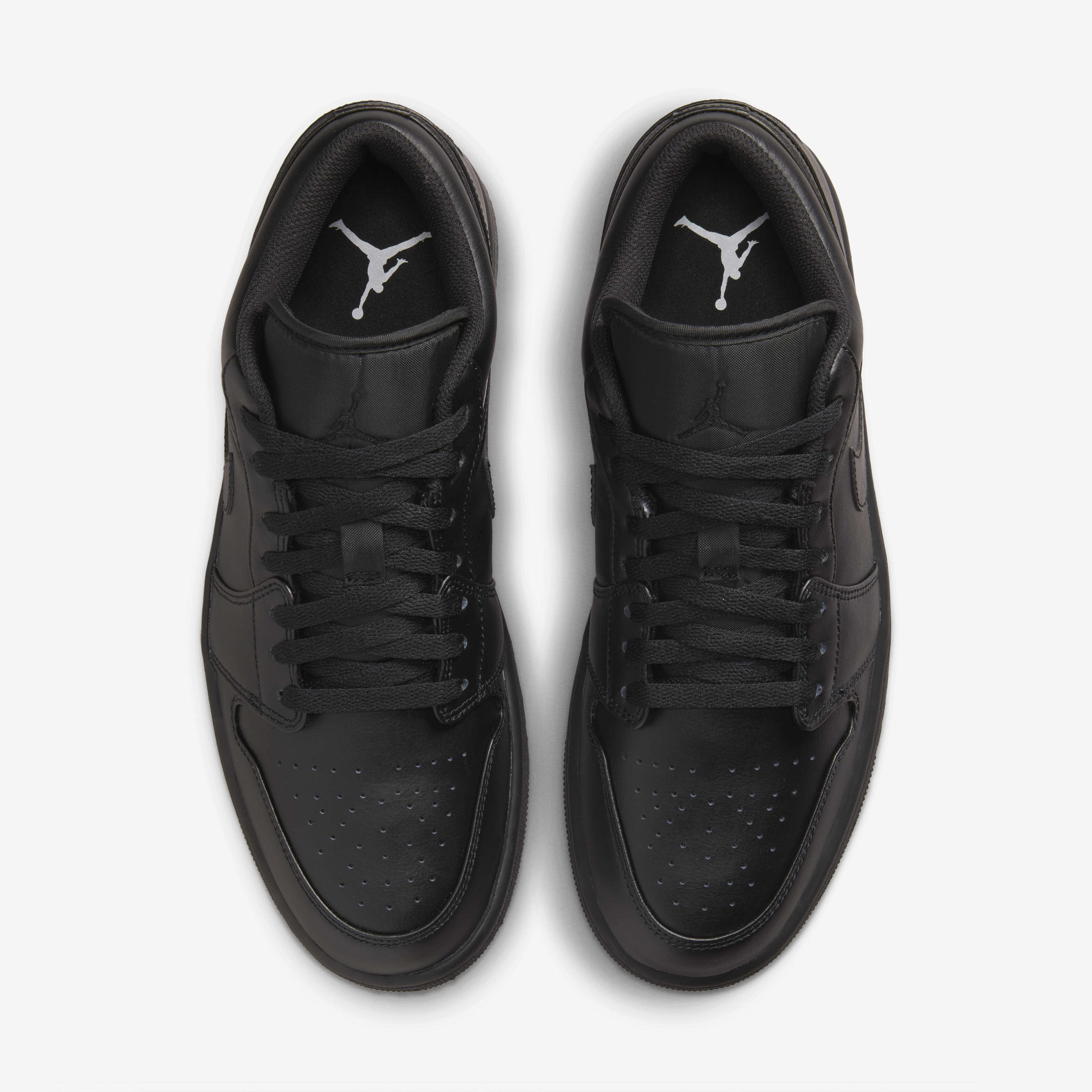 Jordan 1 low triple black cheap