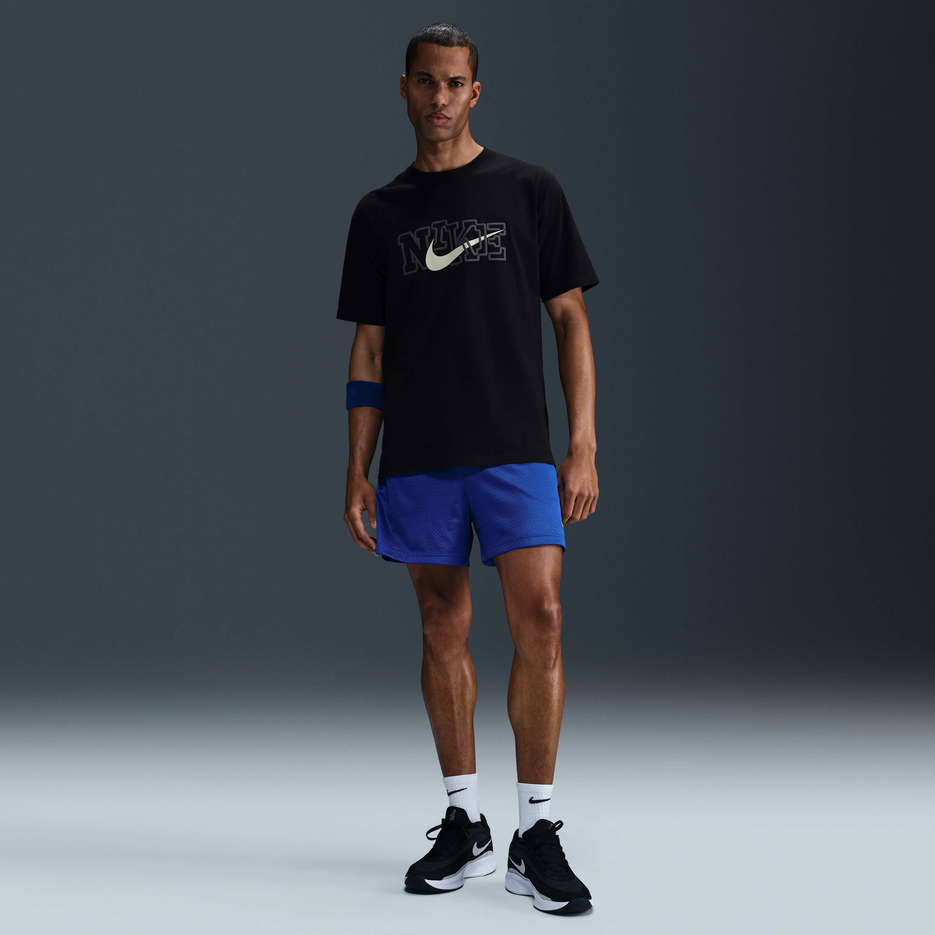 Nike image number 3