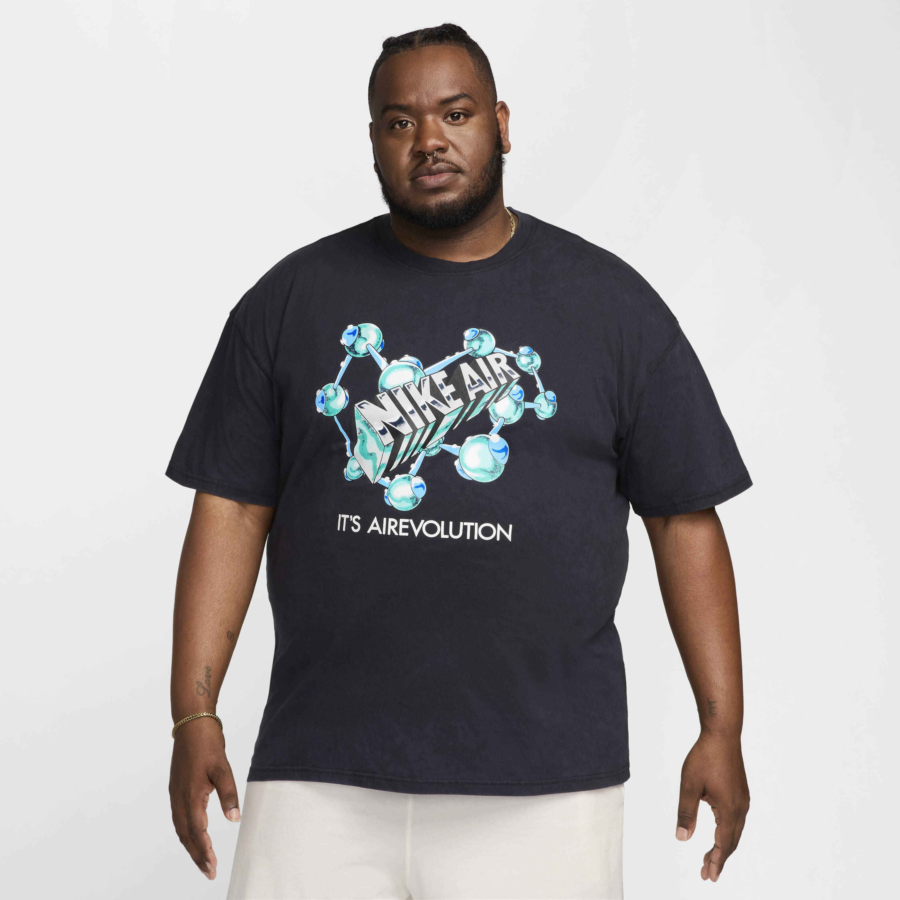 Buy Nike Sportswear Men s T Shirt Nike UAE Official
