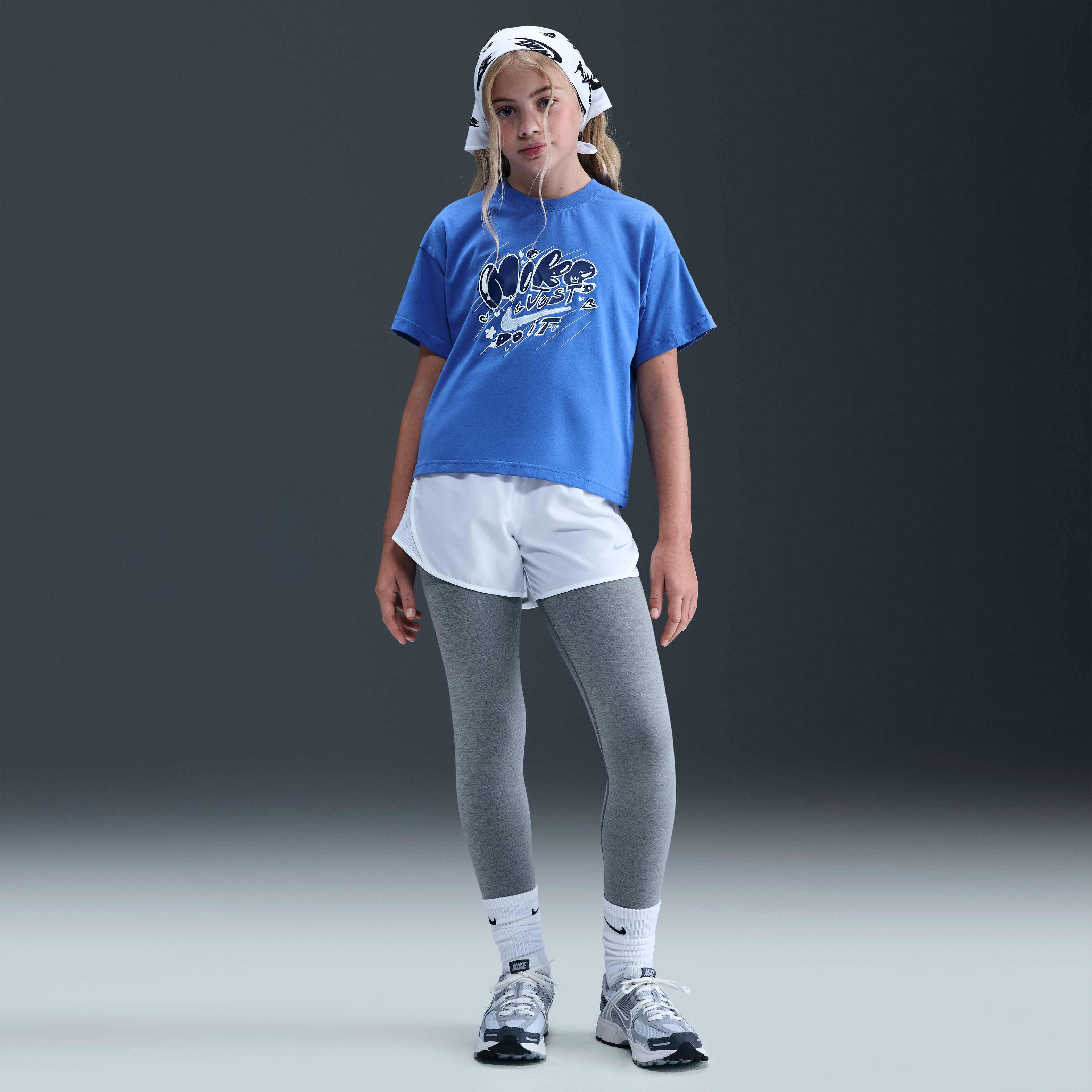 نايكي سبورتسوير image number 3