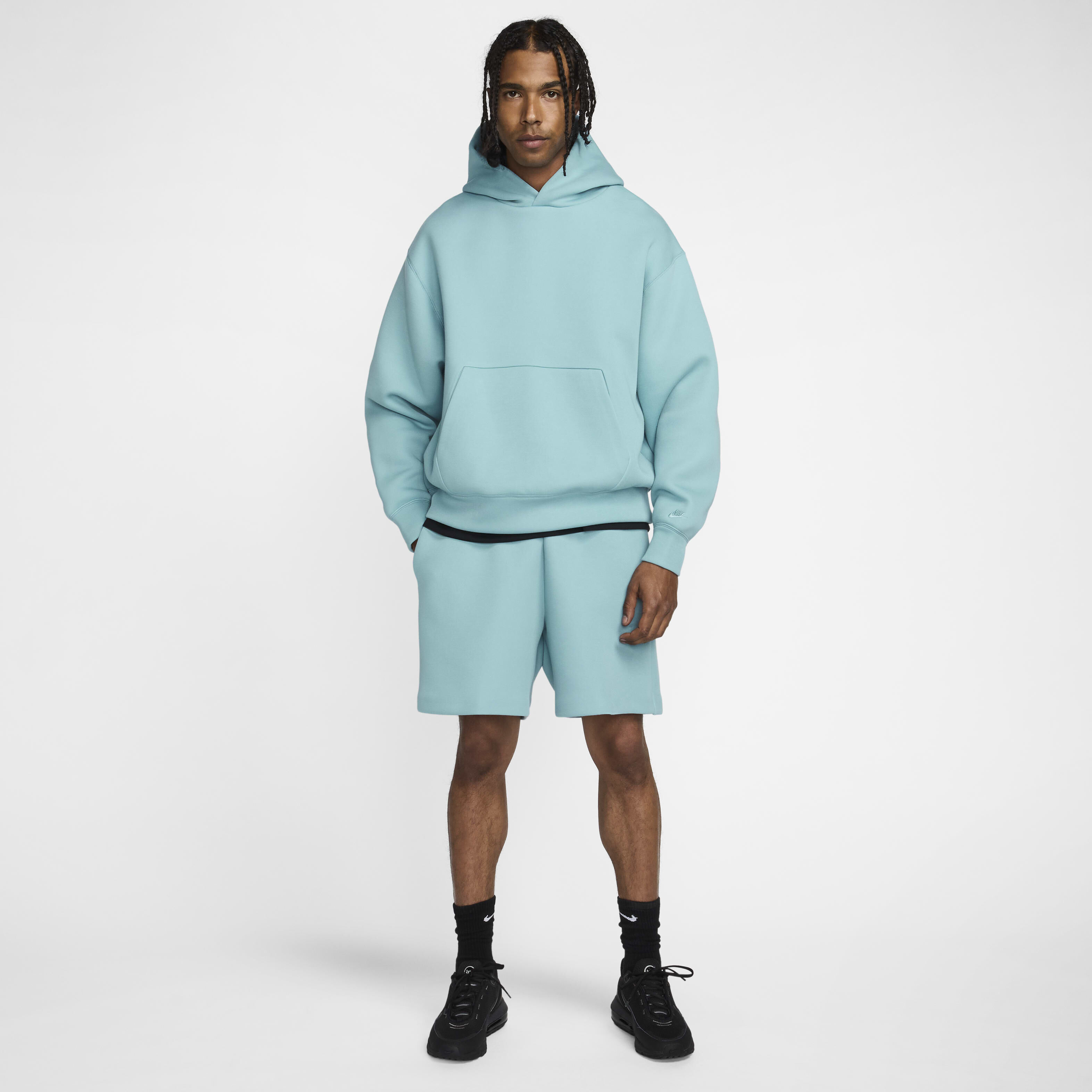 نايكي تك ري-اماجيند image number 7