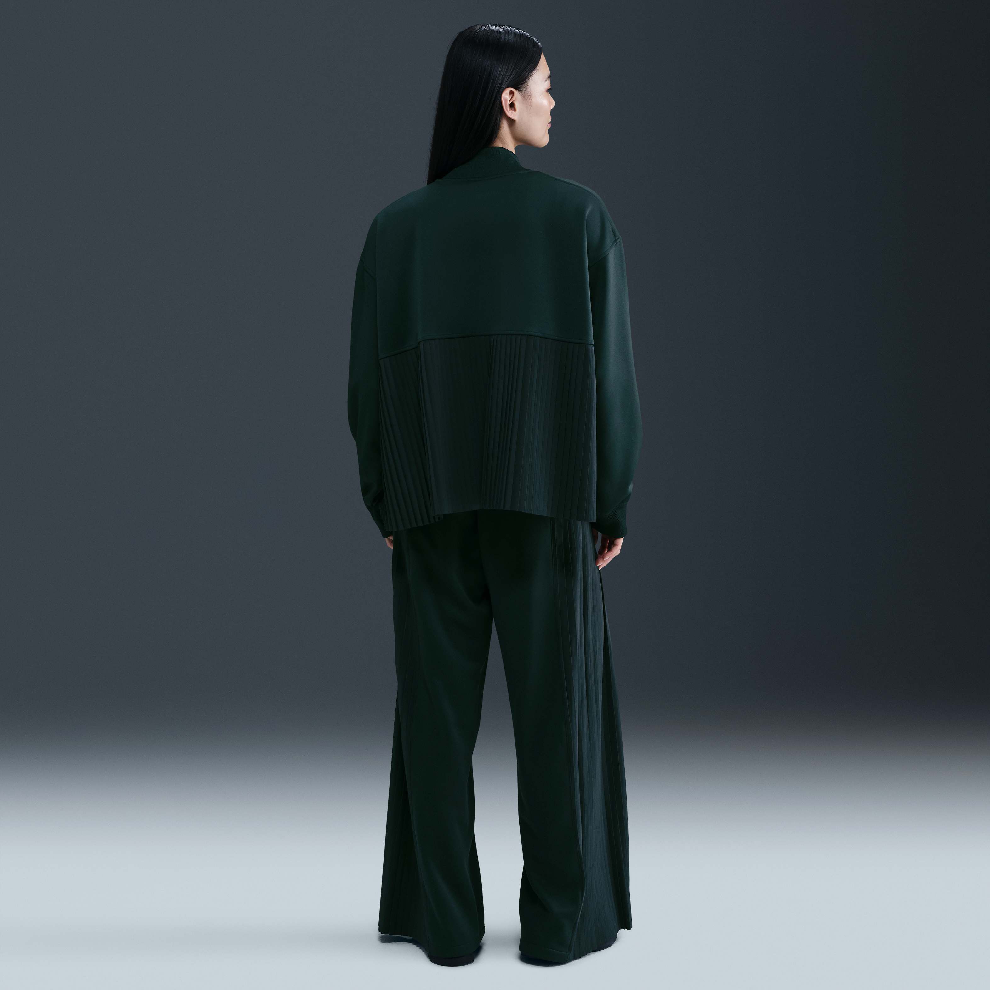 نايكي سبورتسوير image number 4