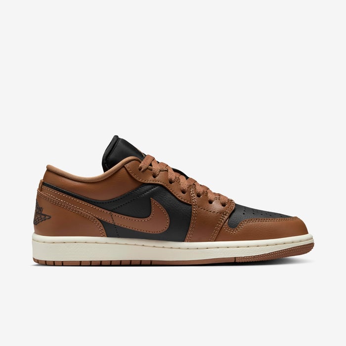 Air Jordan 1 Low image number 2 Air Jordan 1 Low image number 2