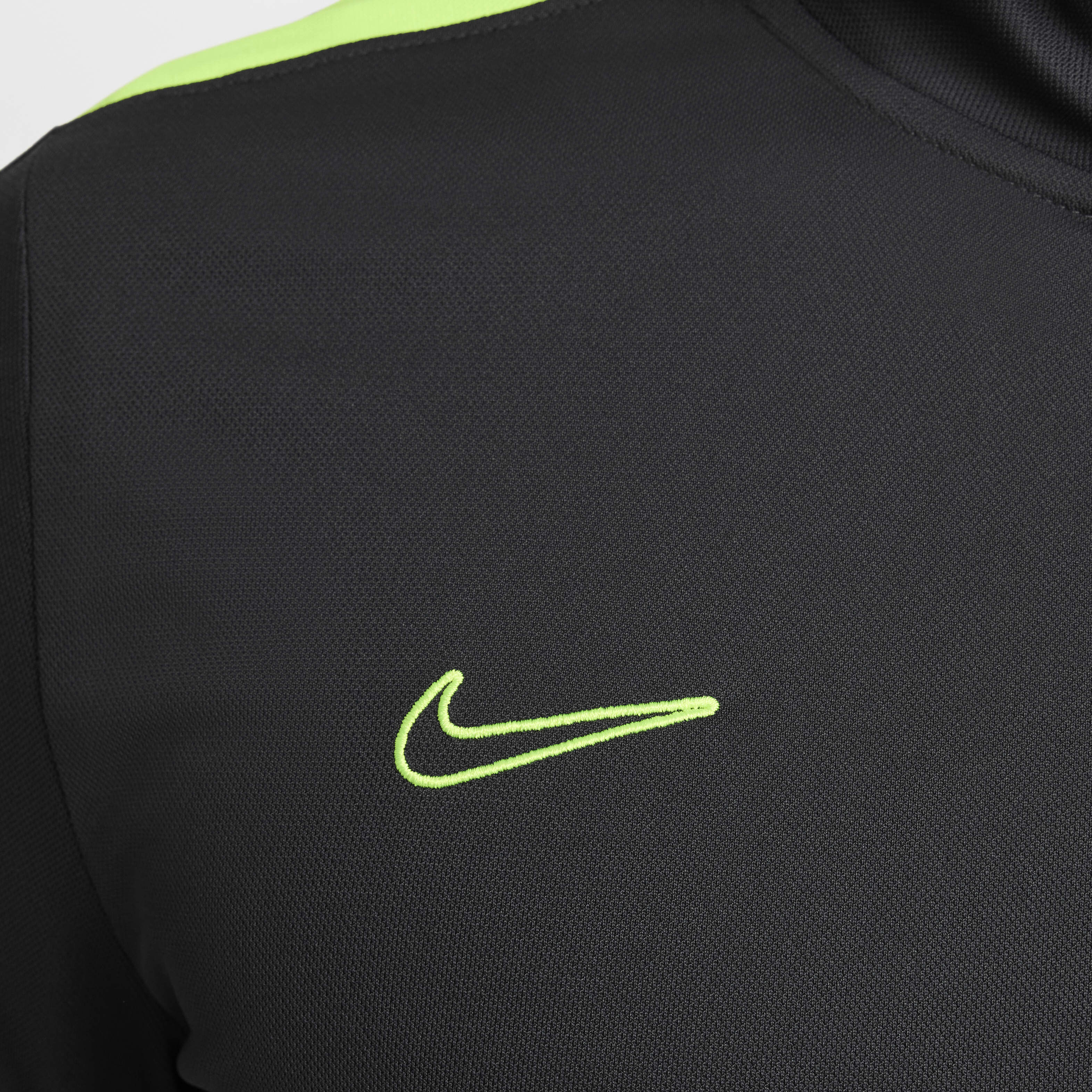 Nike foundation tracksuit black 2025